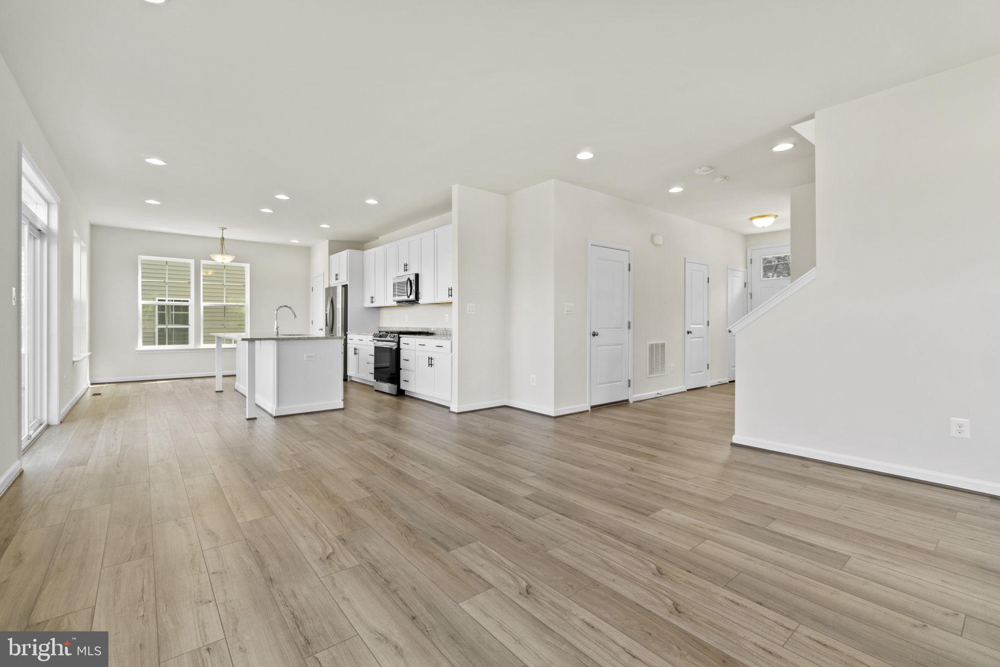 WOODBRIDGE - Residential