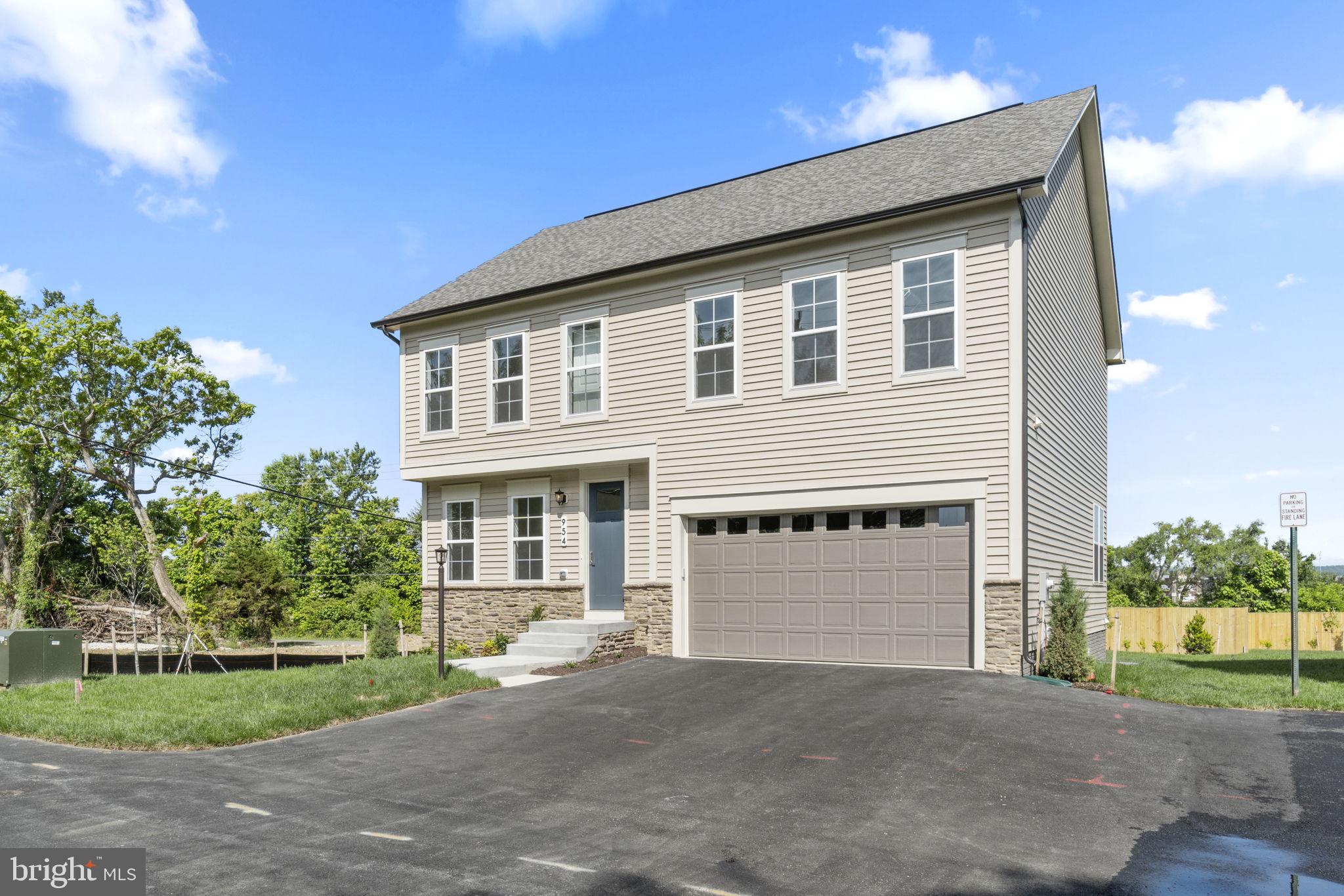 WOODBRIDGE - Residential