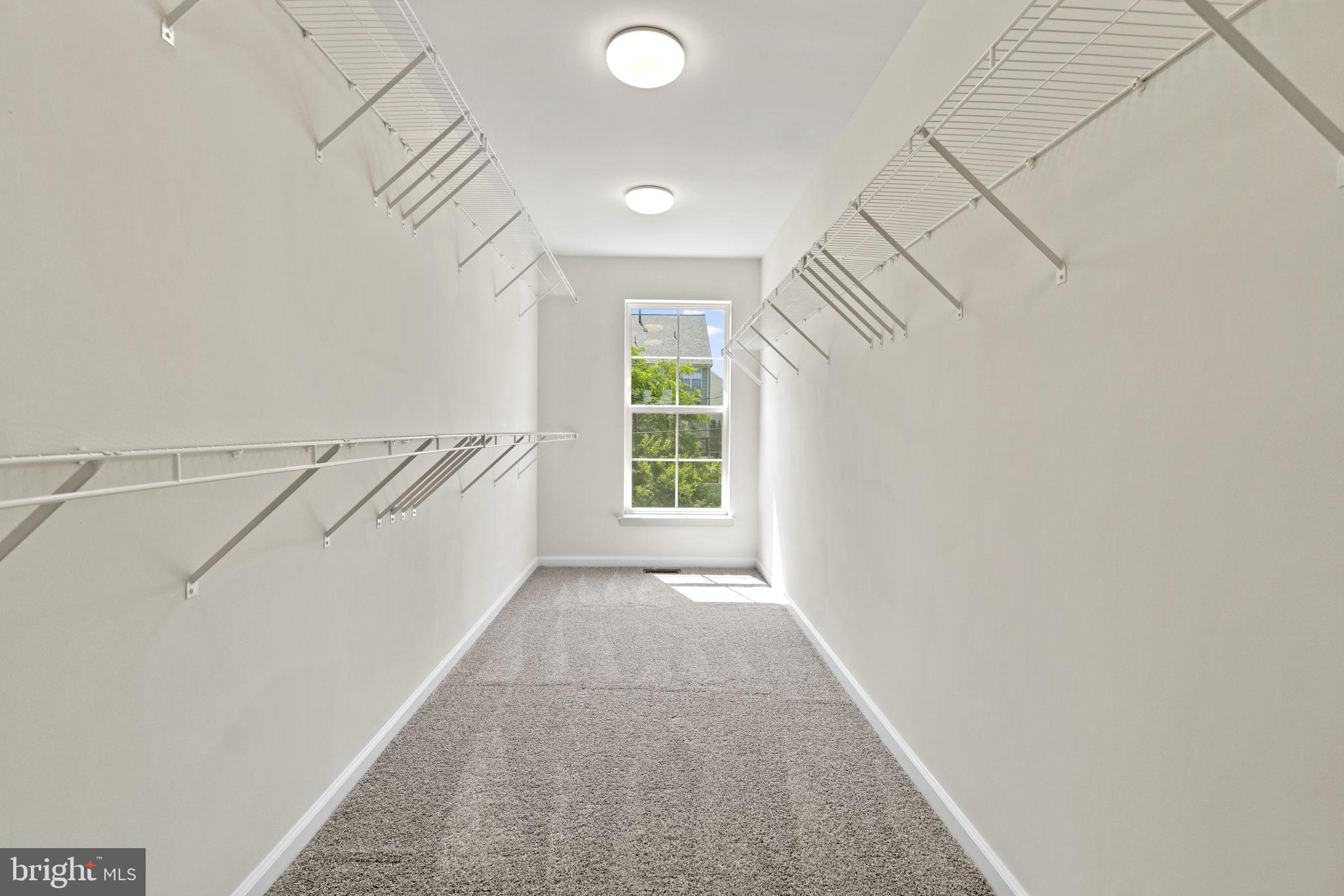 WOODBRIDGE - Residential