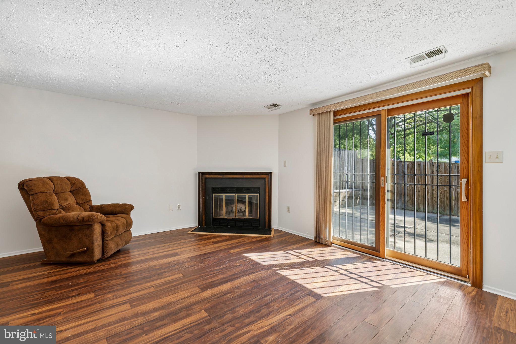 16301 PEWTER LANE