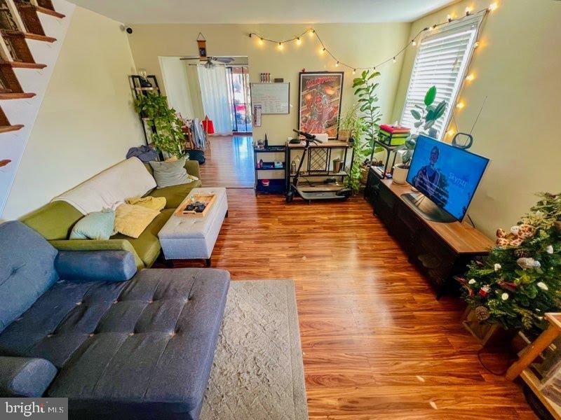 LLANERCH - Residential Lease