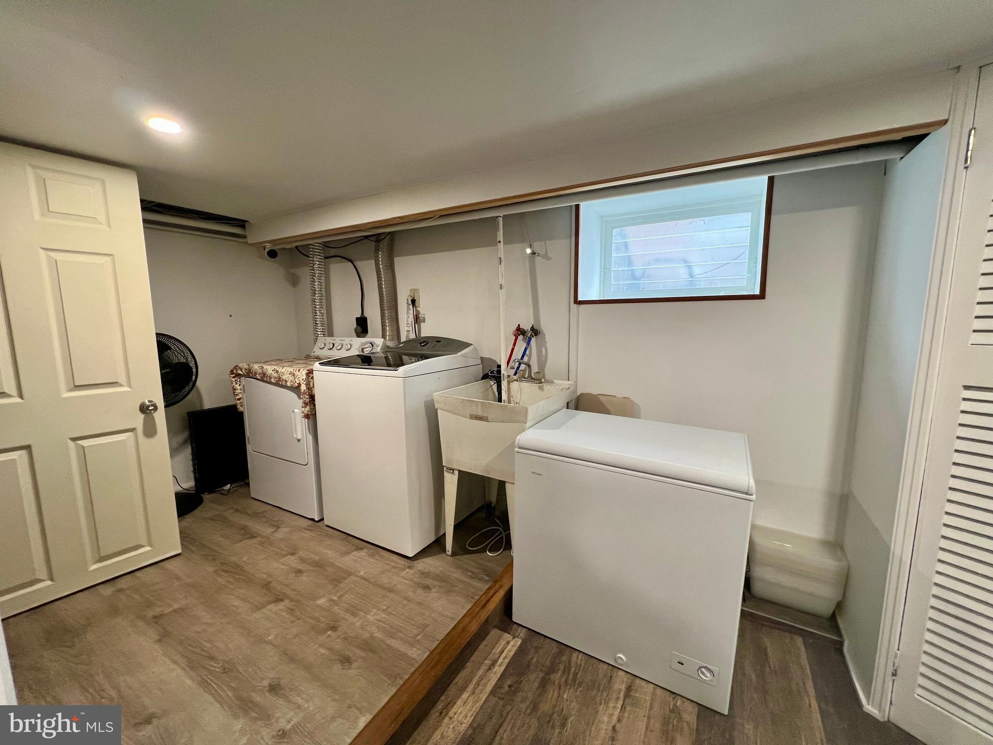 LLANERCH - Residential Lease