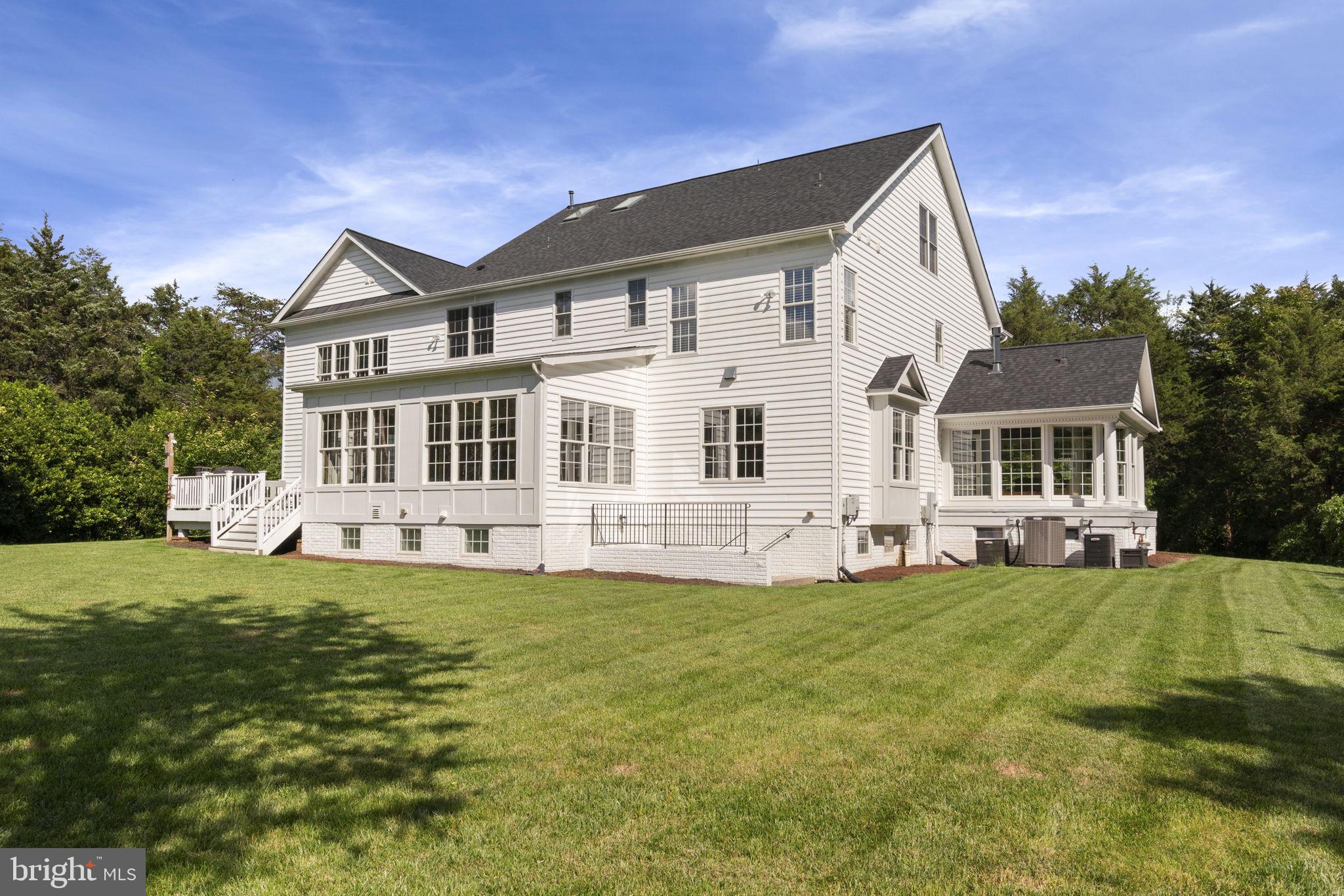 CROOKED CREEK - Residential