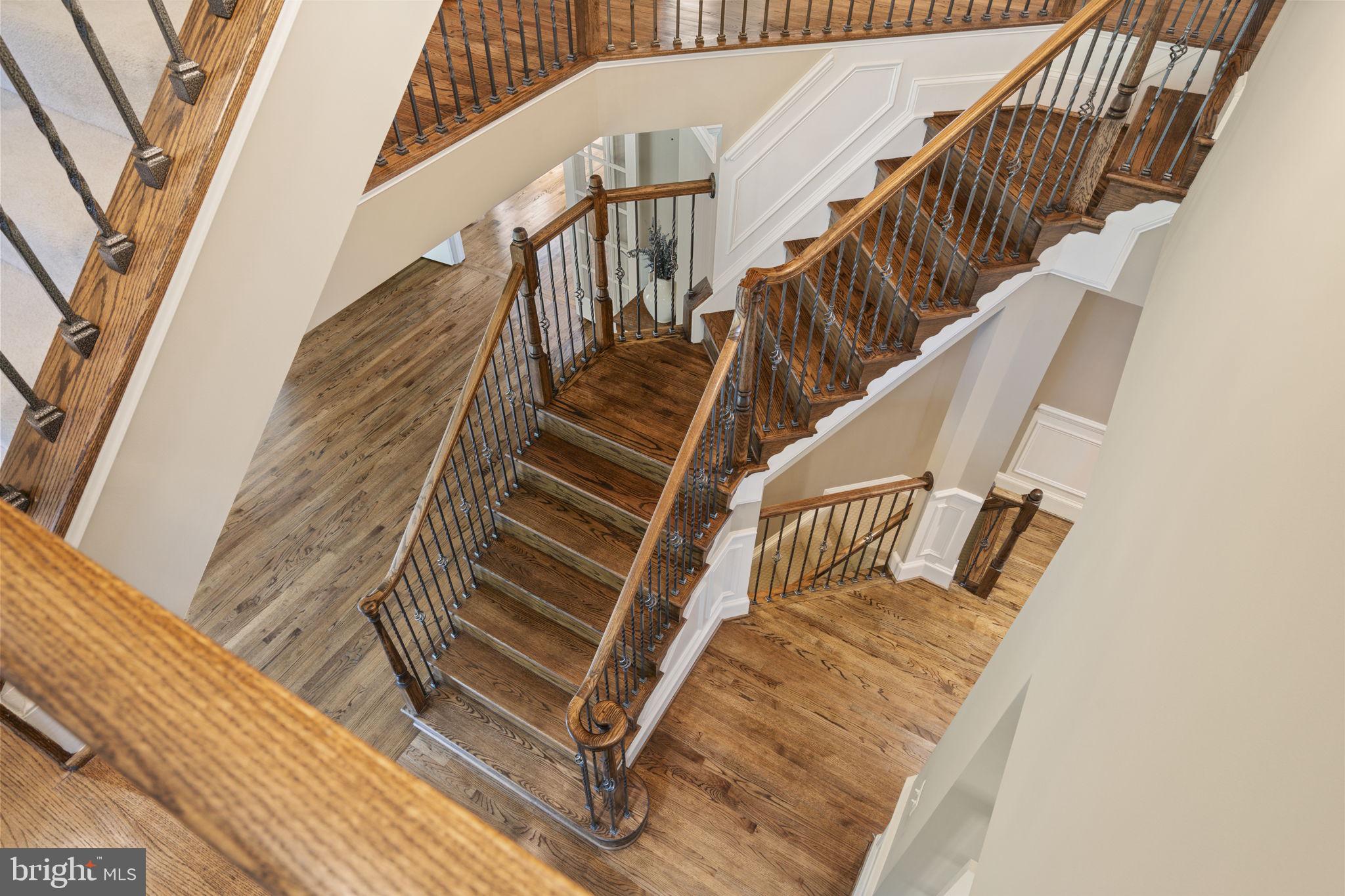 CROOKED CREEK - Residential