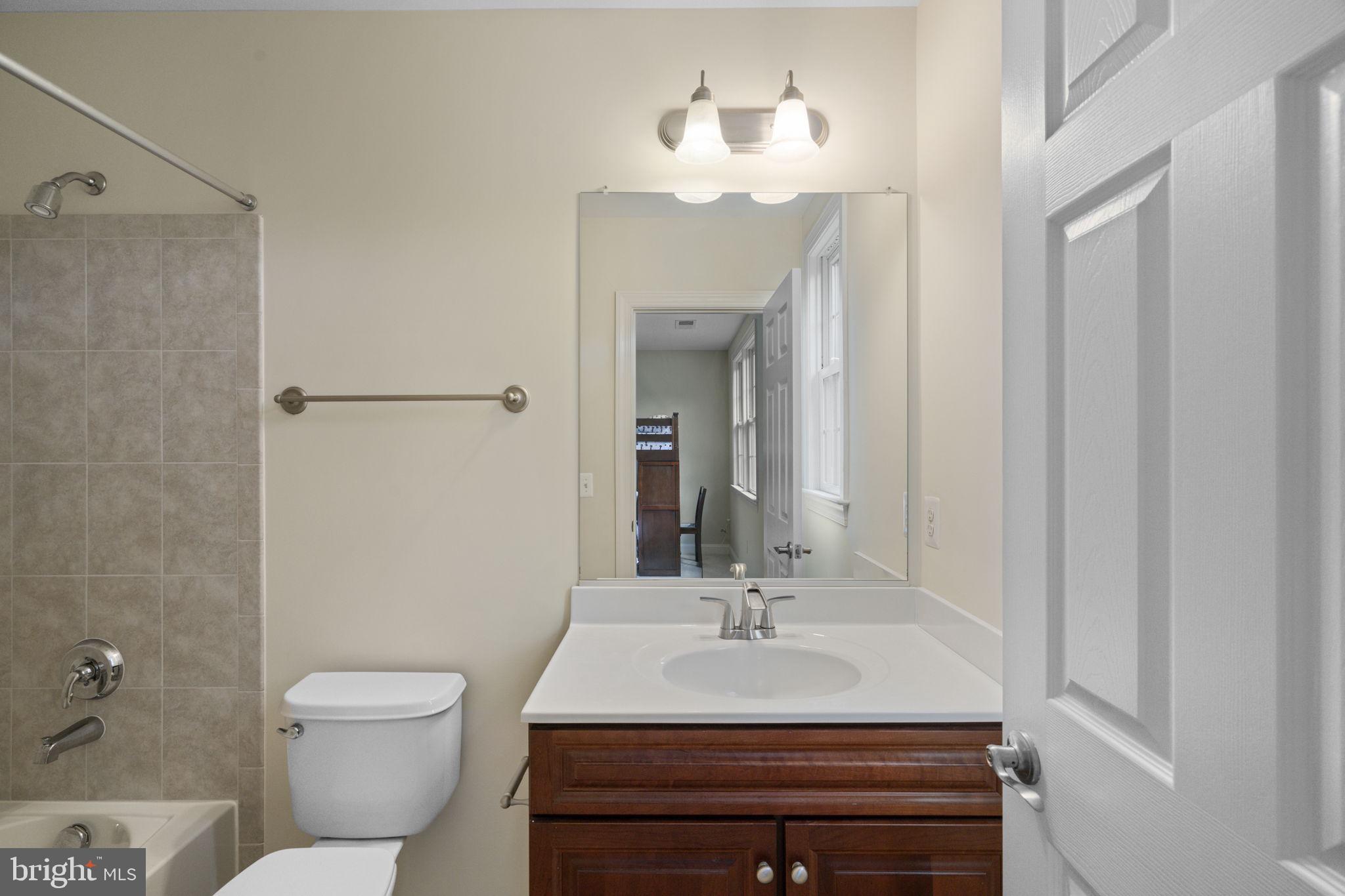 CROOKED CREEK - Residential