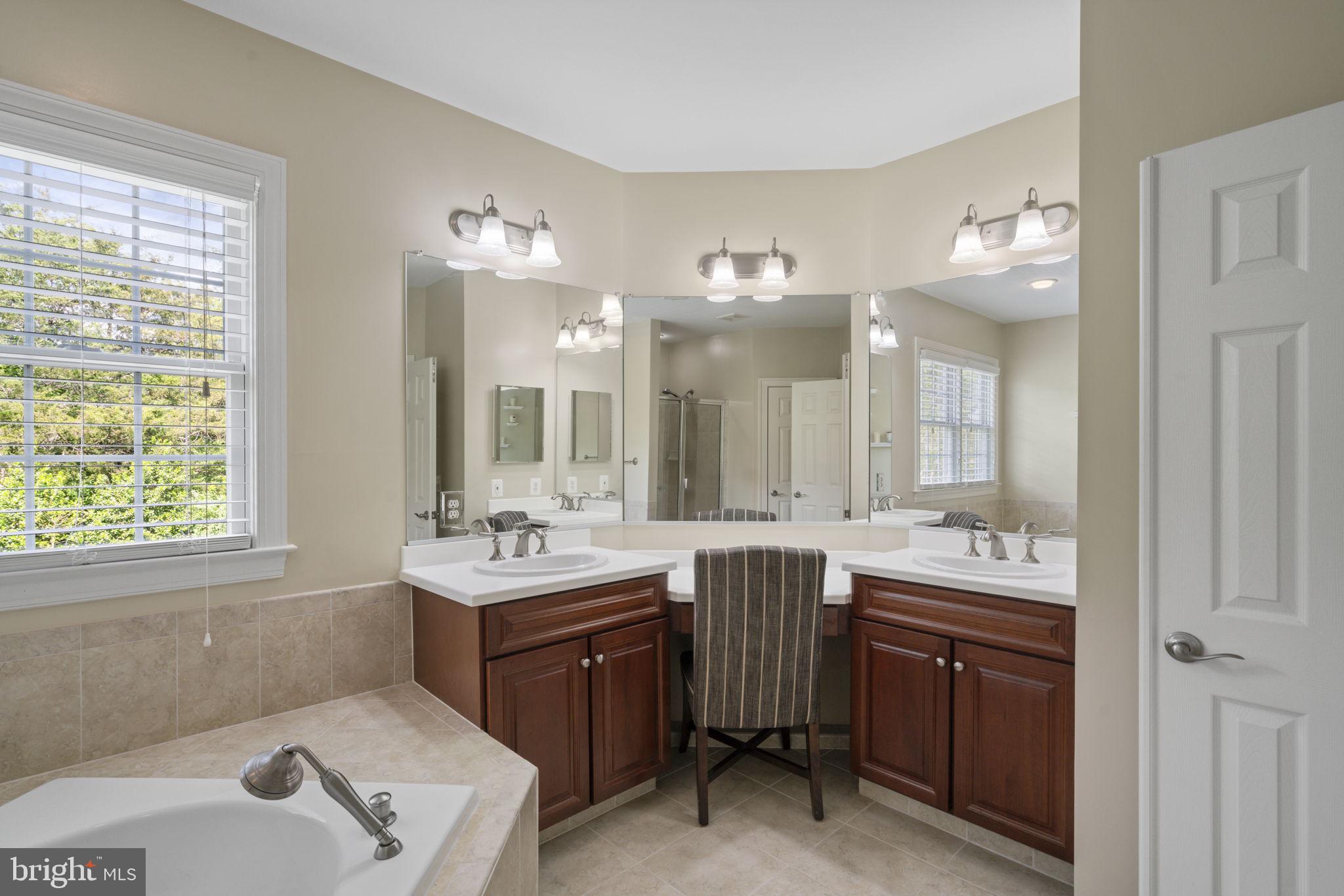 CROOKED CREEK - Residential