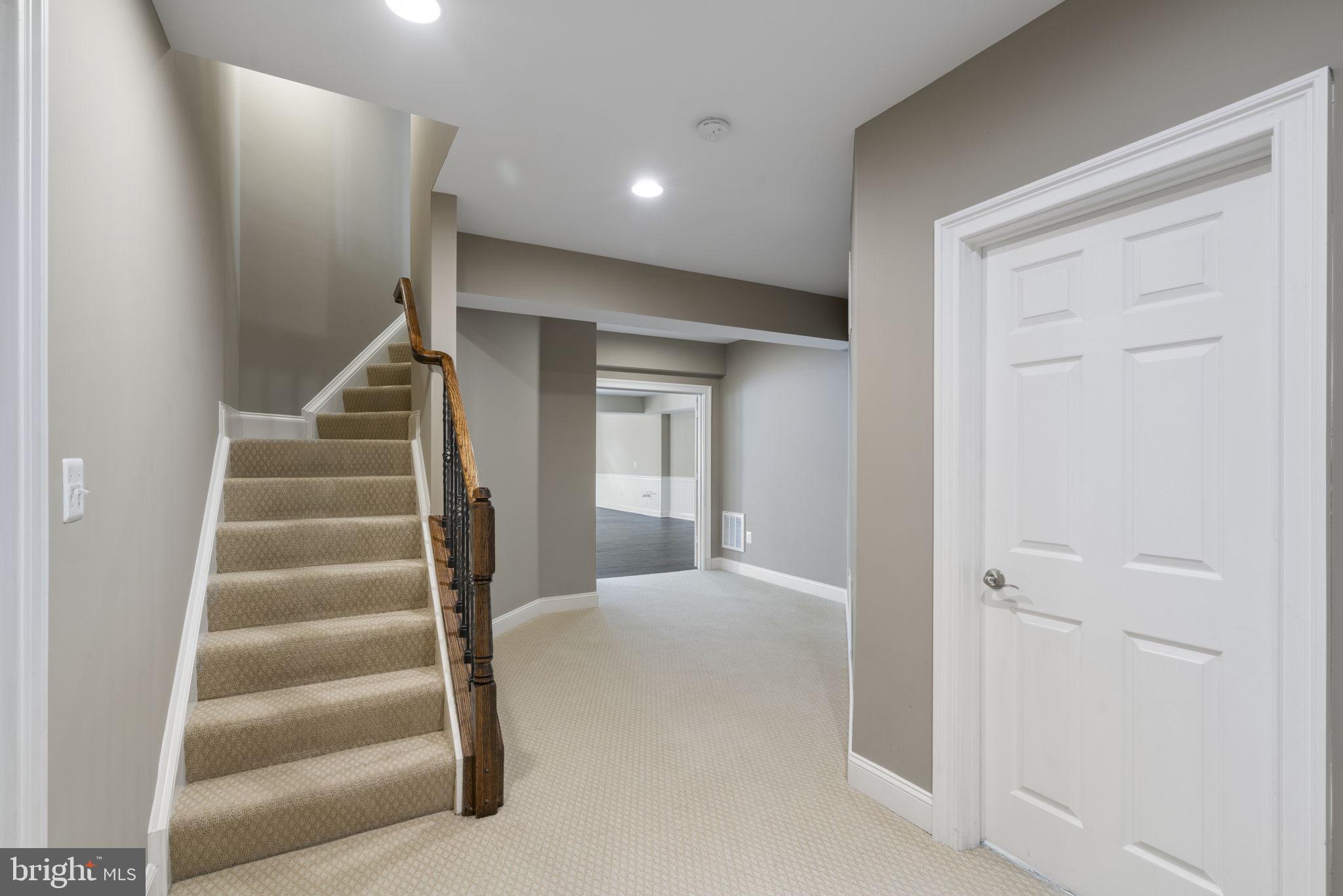 CROOKED CREEK - Residential