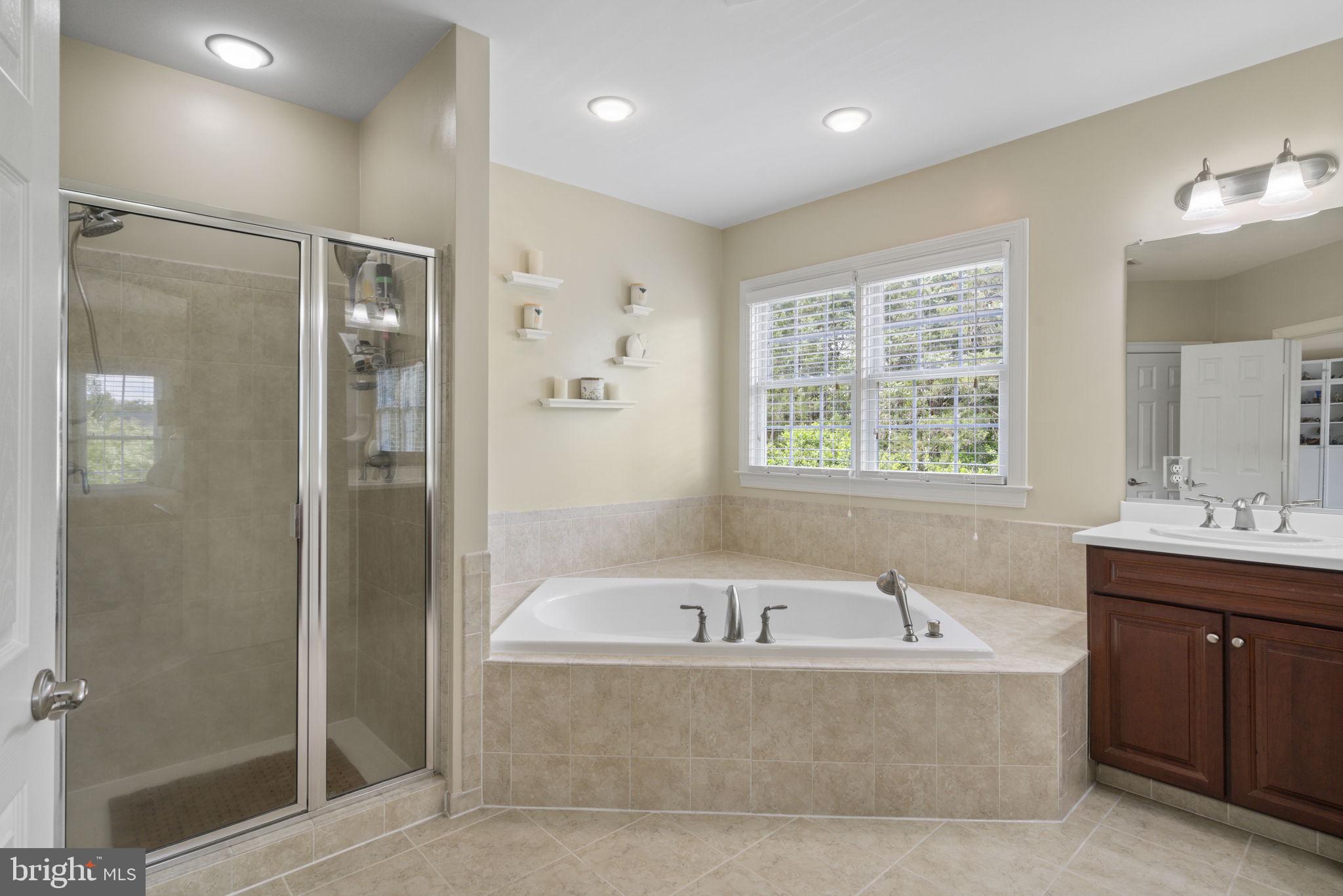 CROOKED CREEK - Residential