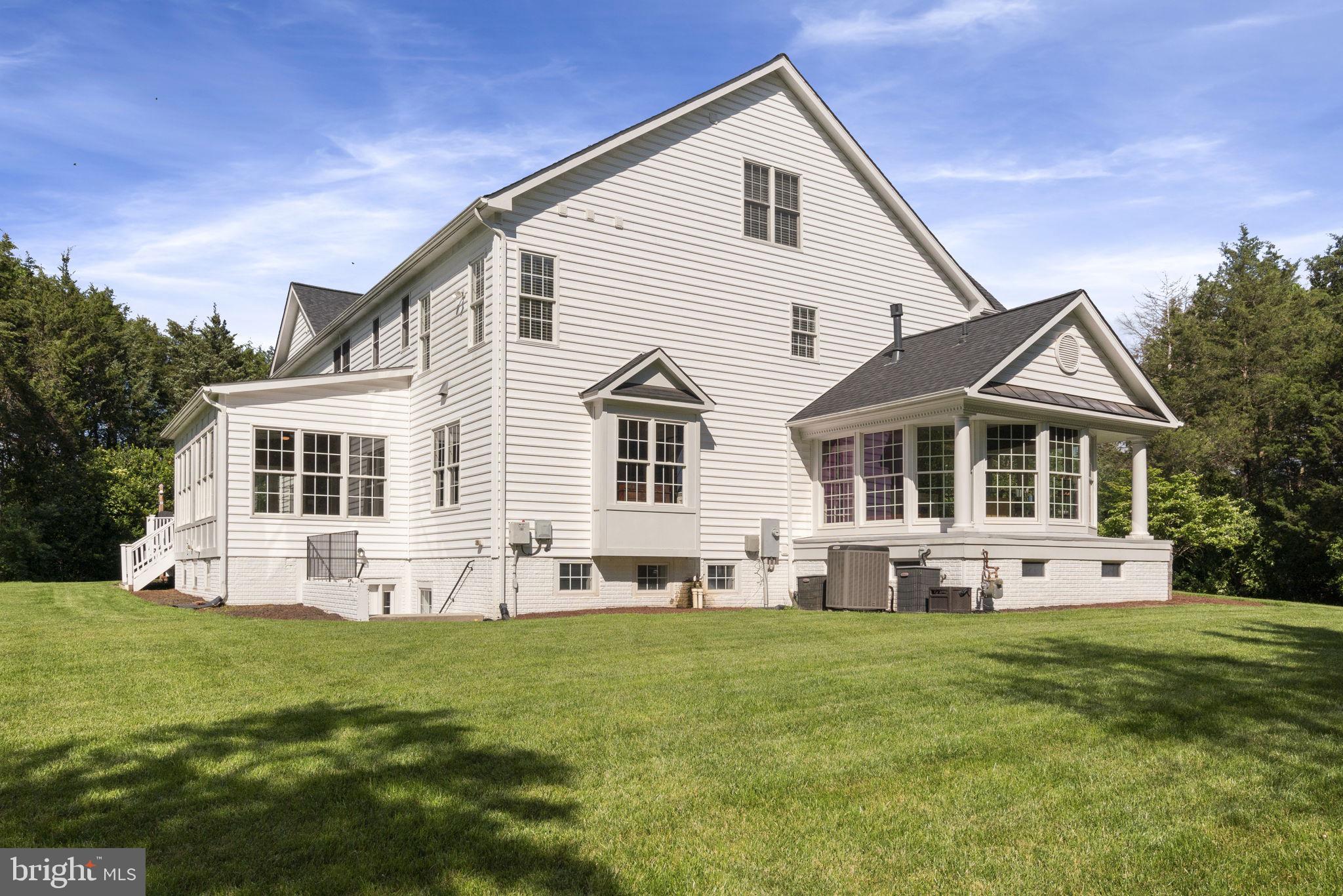 CROOKED CREEK - Residential