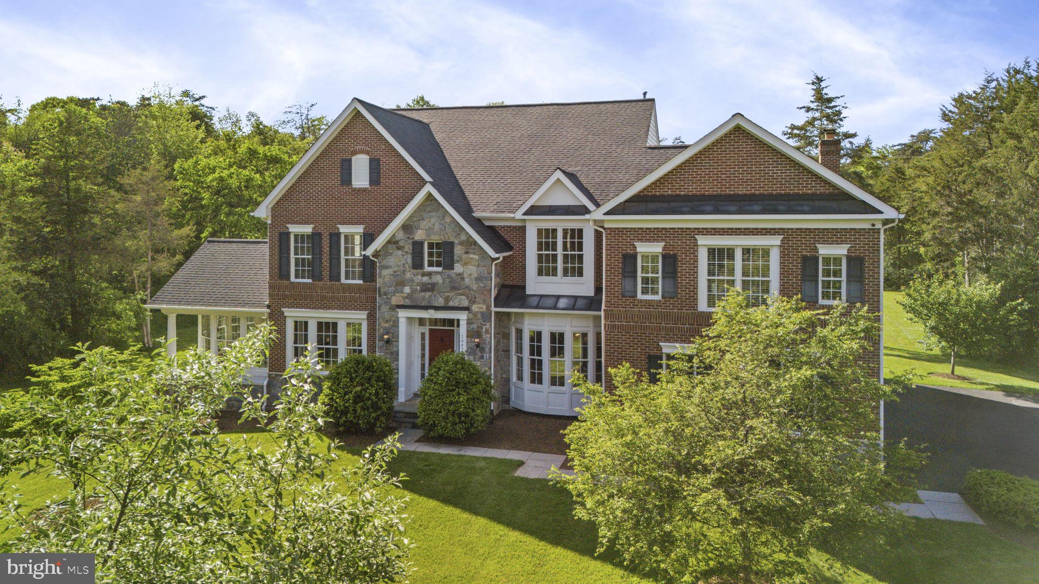 CROOKED CREEK - Residential