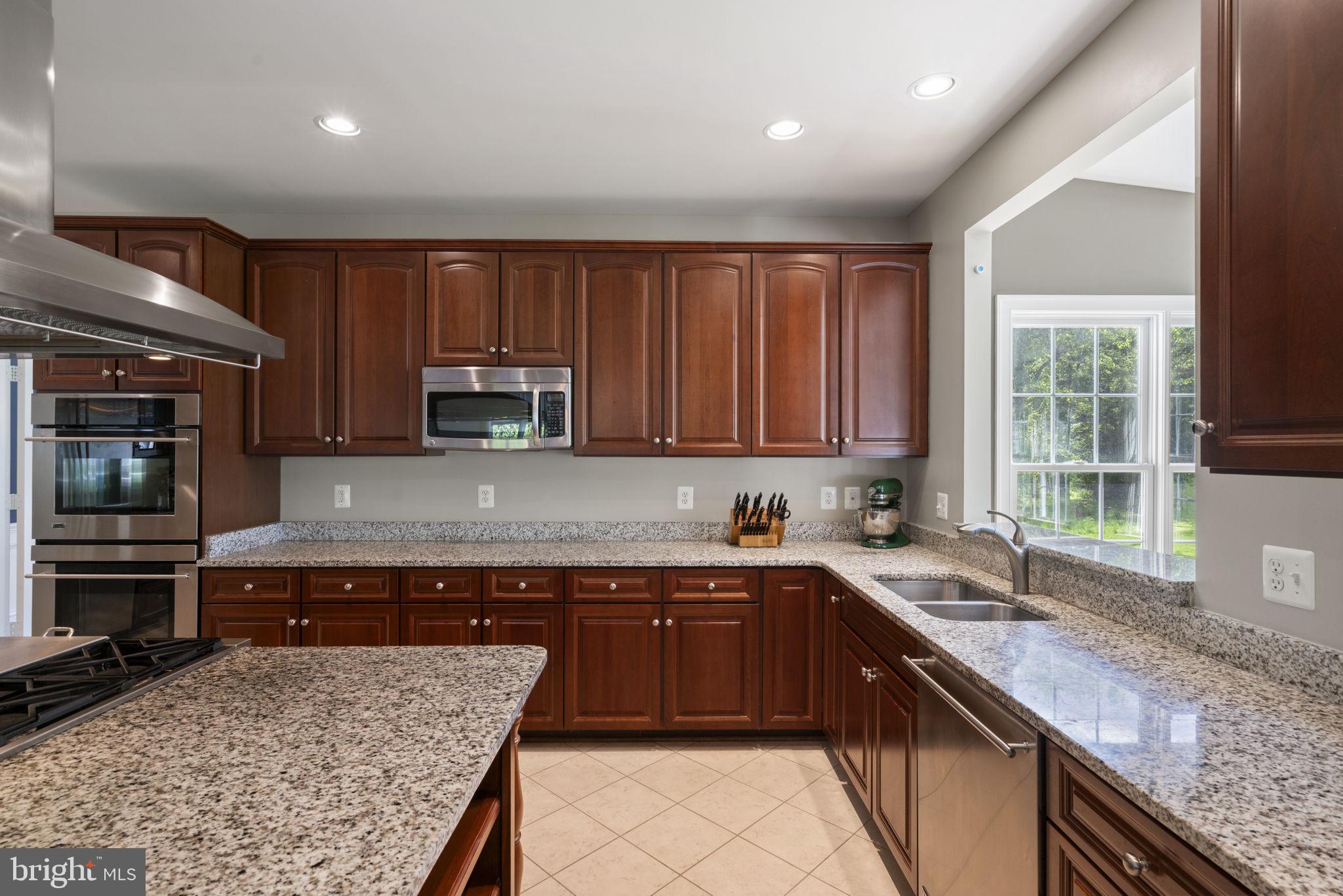 CROOKED CREEK - Residential