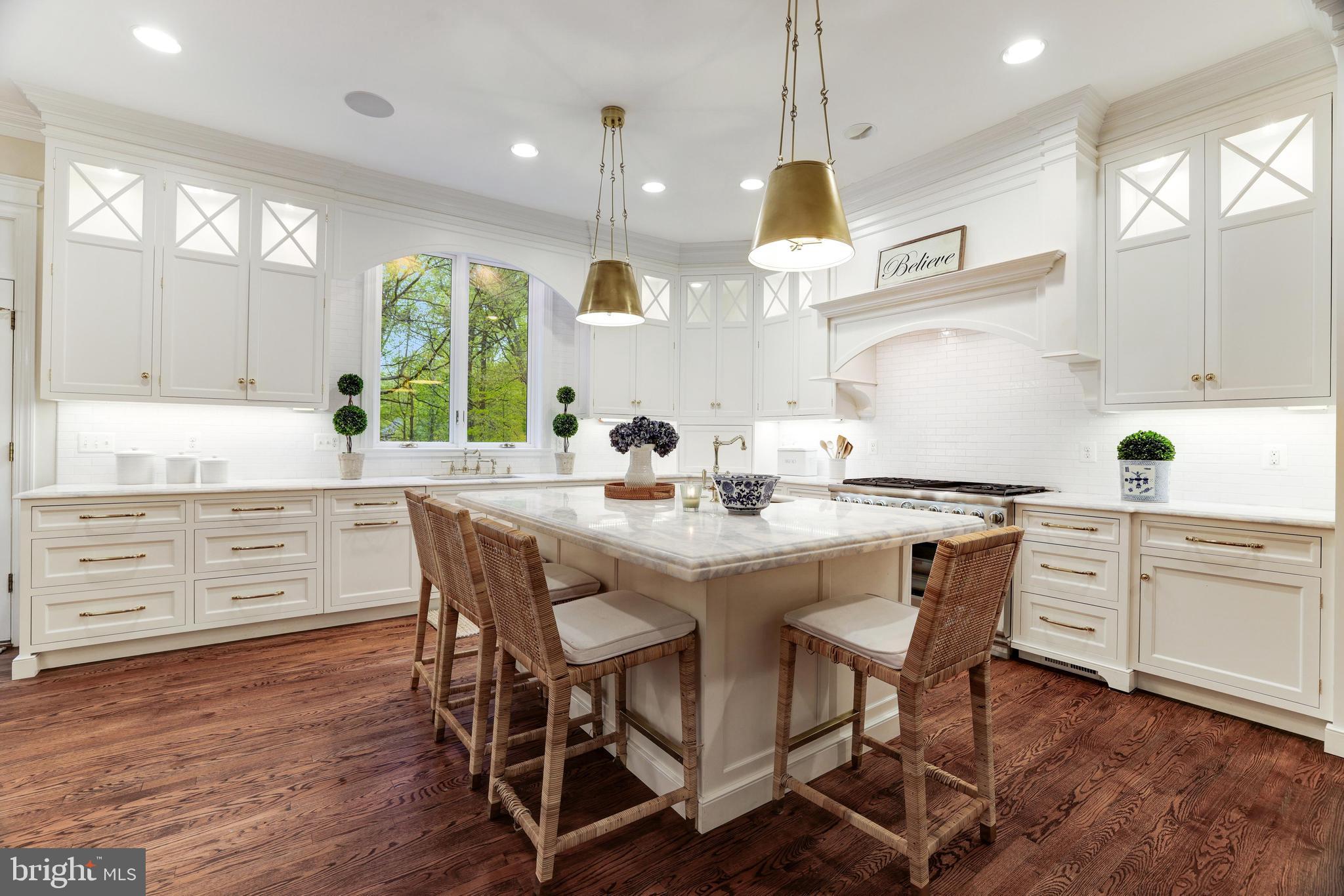 FALCON RIDGE - Residential