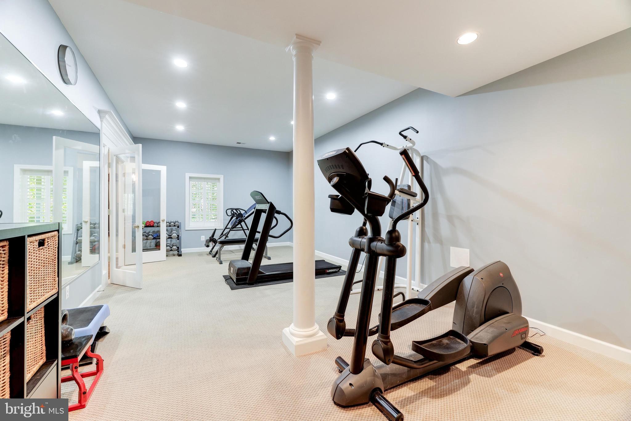 FALCON RIDGE - Residential