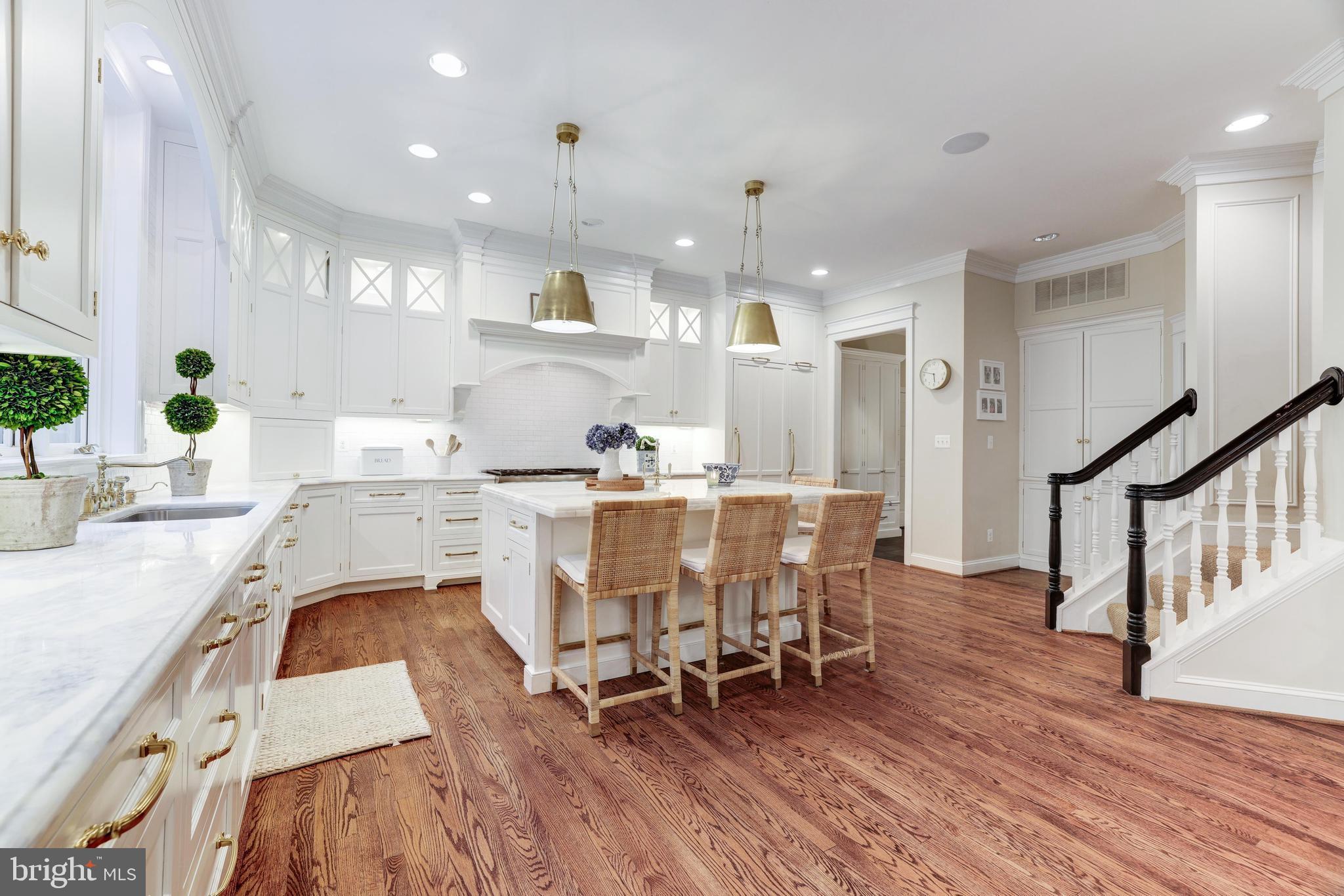 FALCON RIDGE - Residential