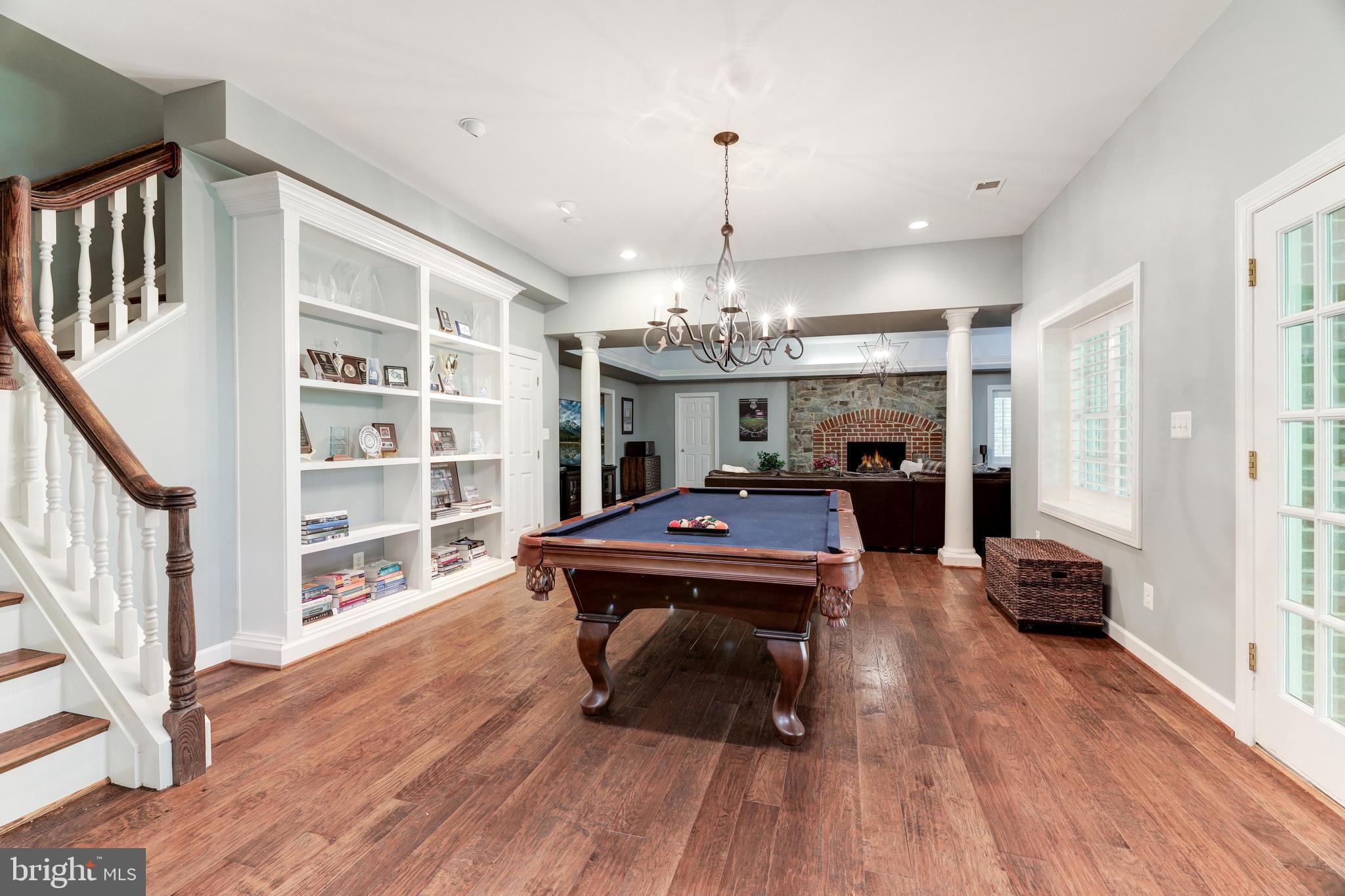 FALCON RIDGE - Residential