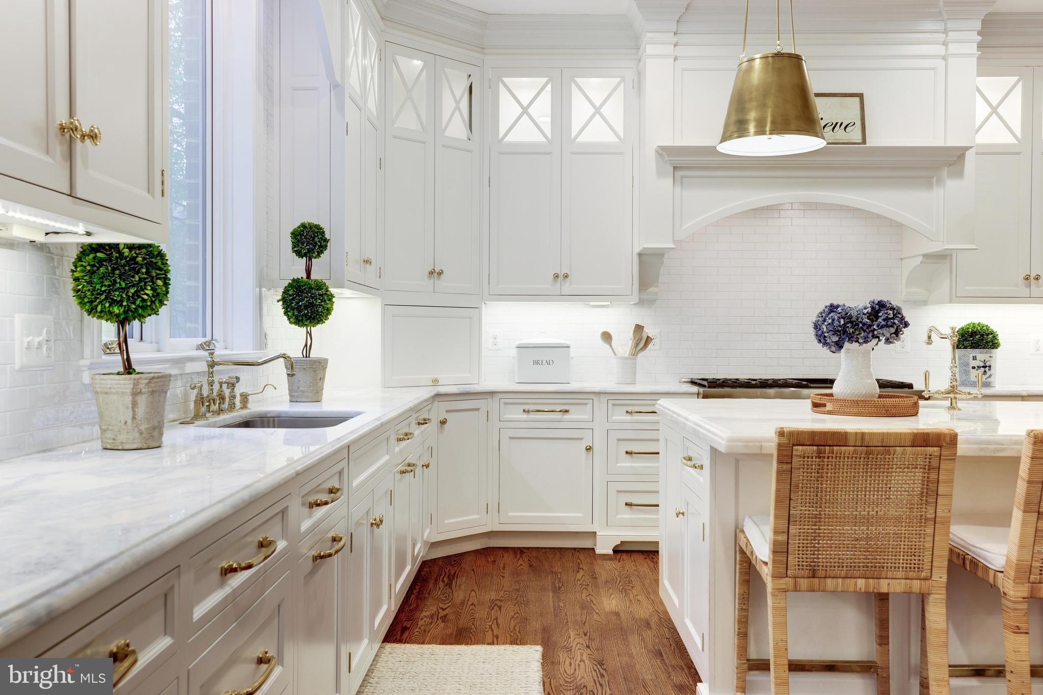 FALCON RIDGE - Residential