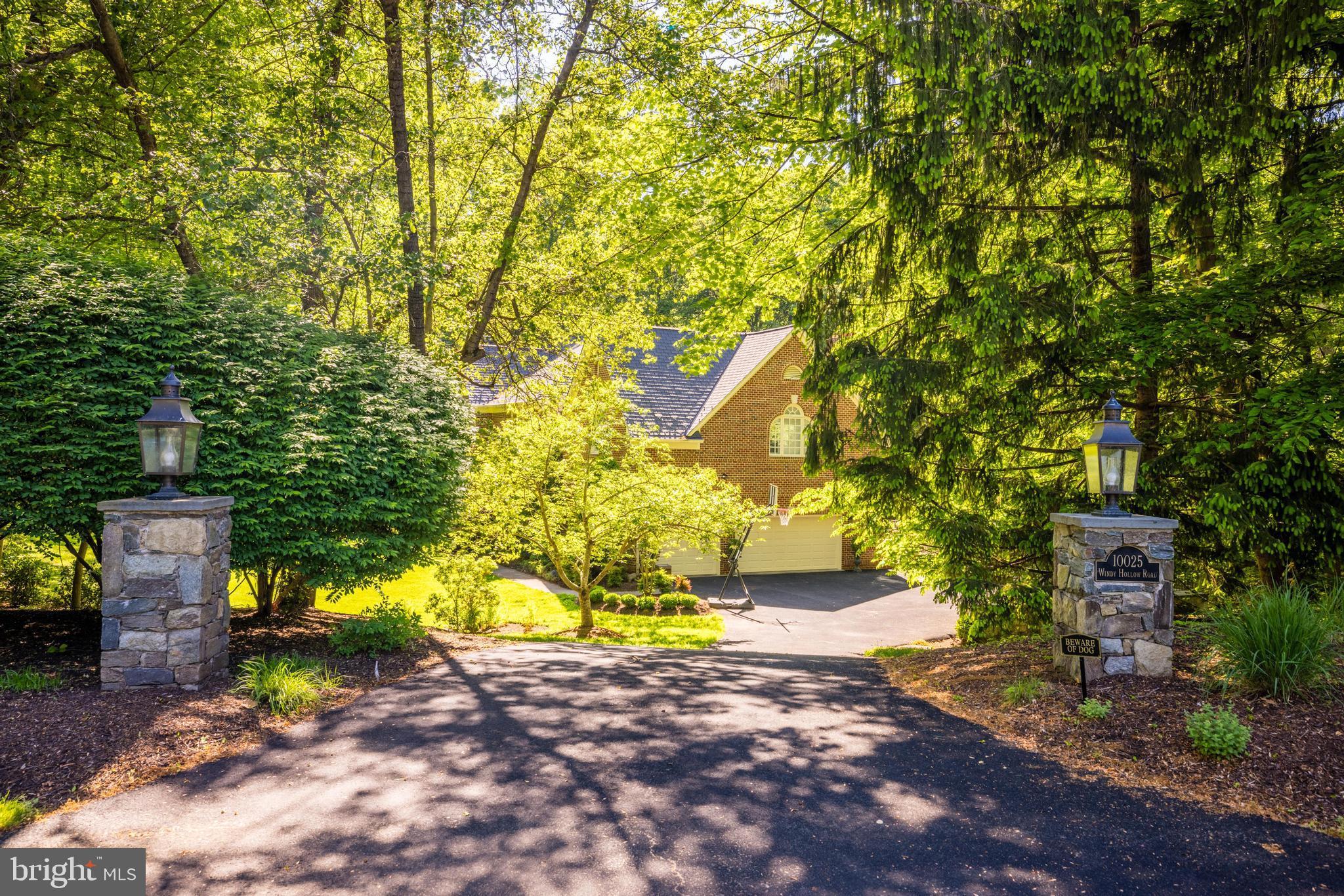 FALCON RIDGE - Residential
