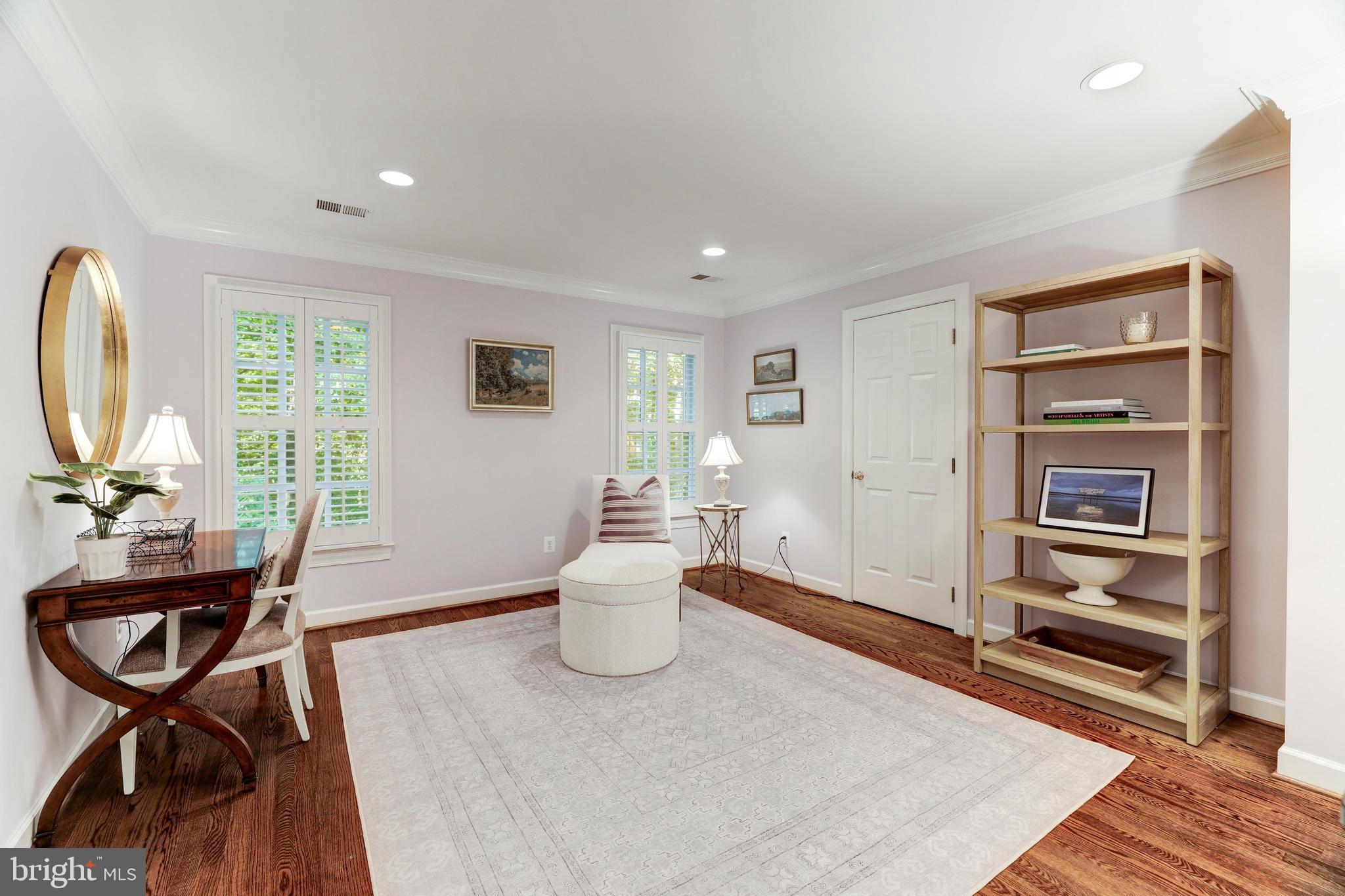 FALCON RIDGE - Residential