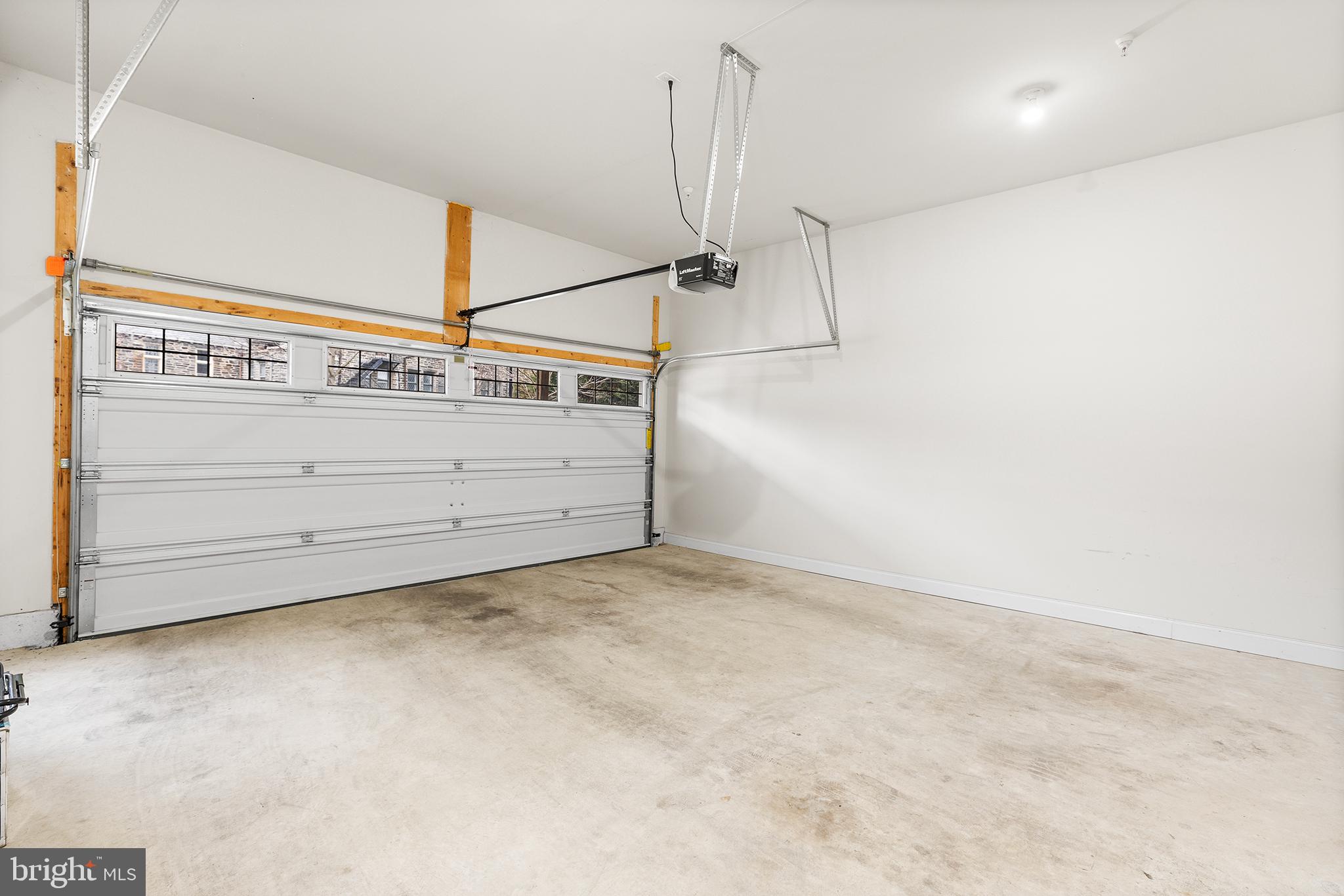 BRYN MAWR - Residential