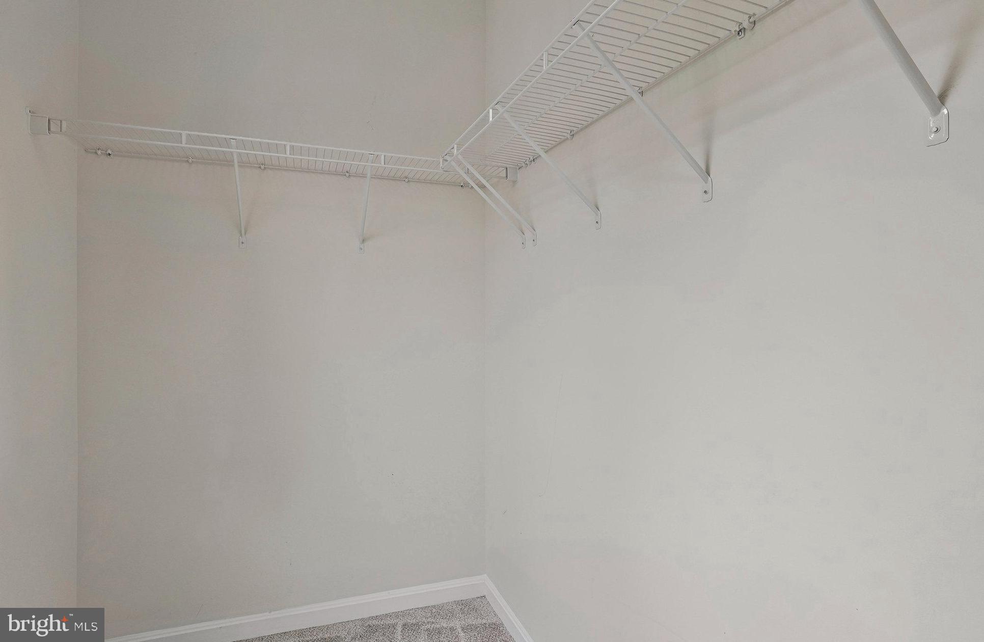 THE VILLAGES OF STEEPLECHASE - Residential Lease