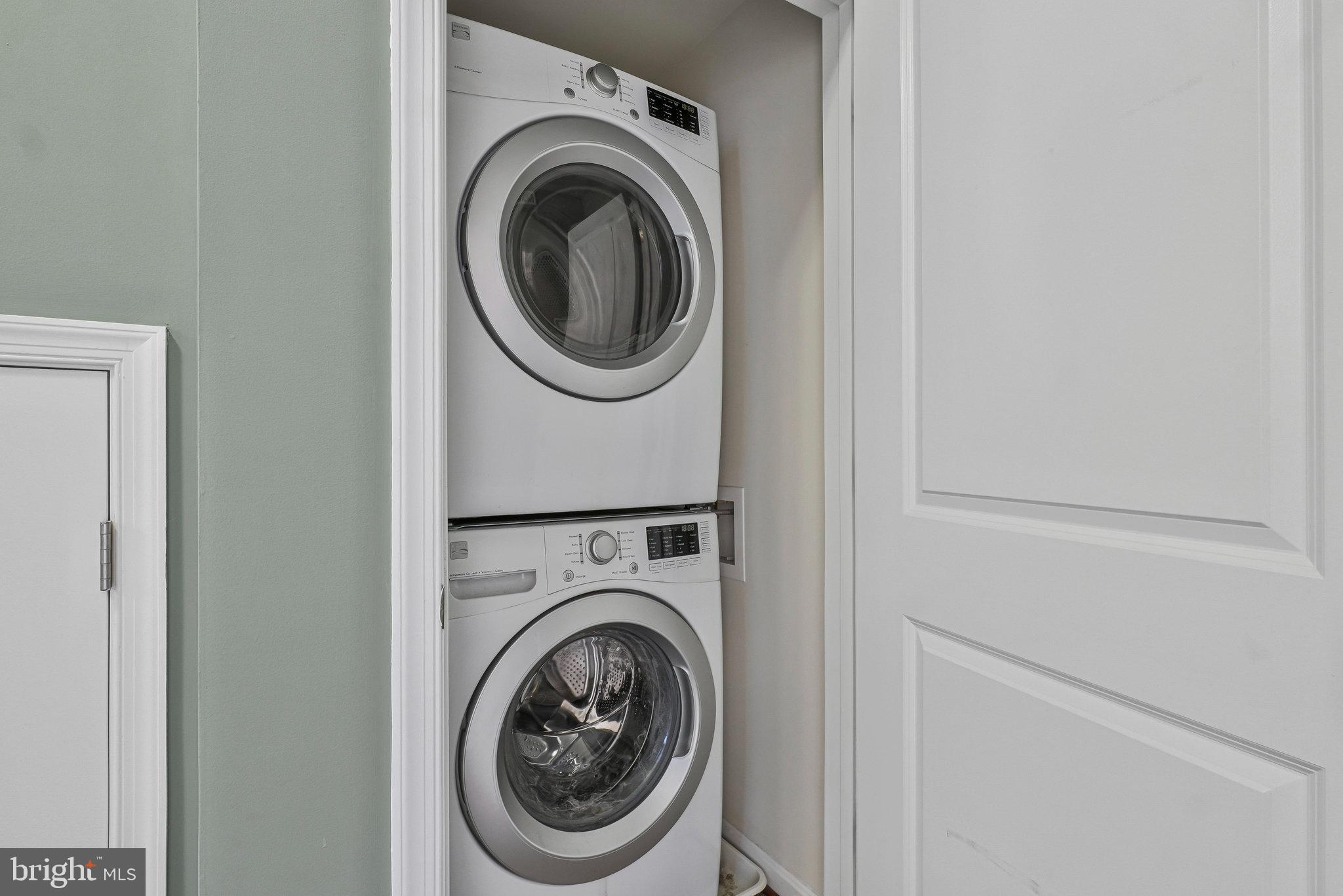 THE VILLAGES OF STEEPLECHASE - Residential Lease