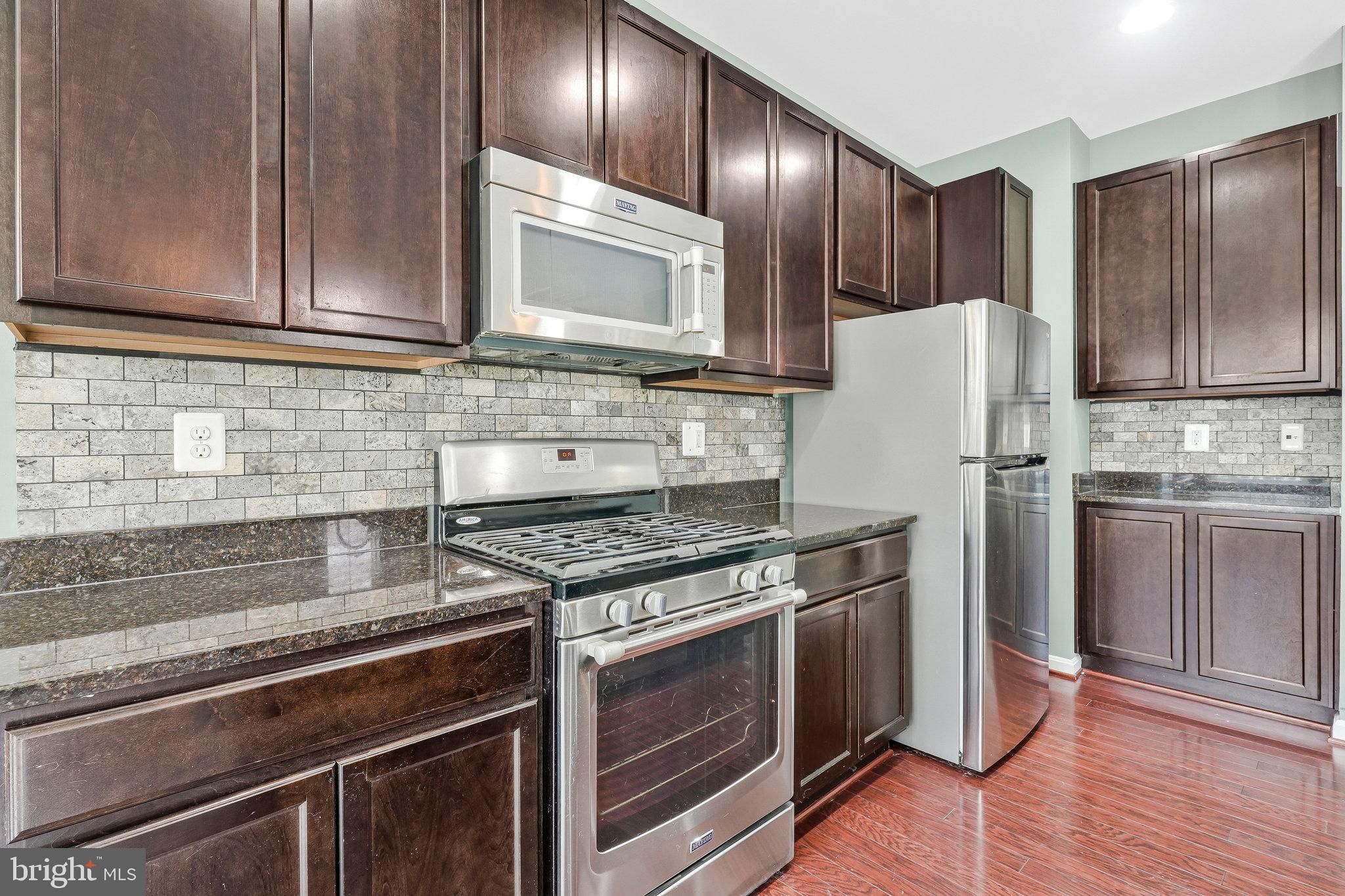 THE VILLAGES OF STEEPLECHASE - Residential Lease