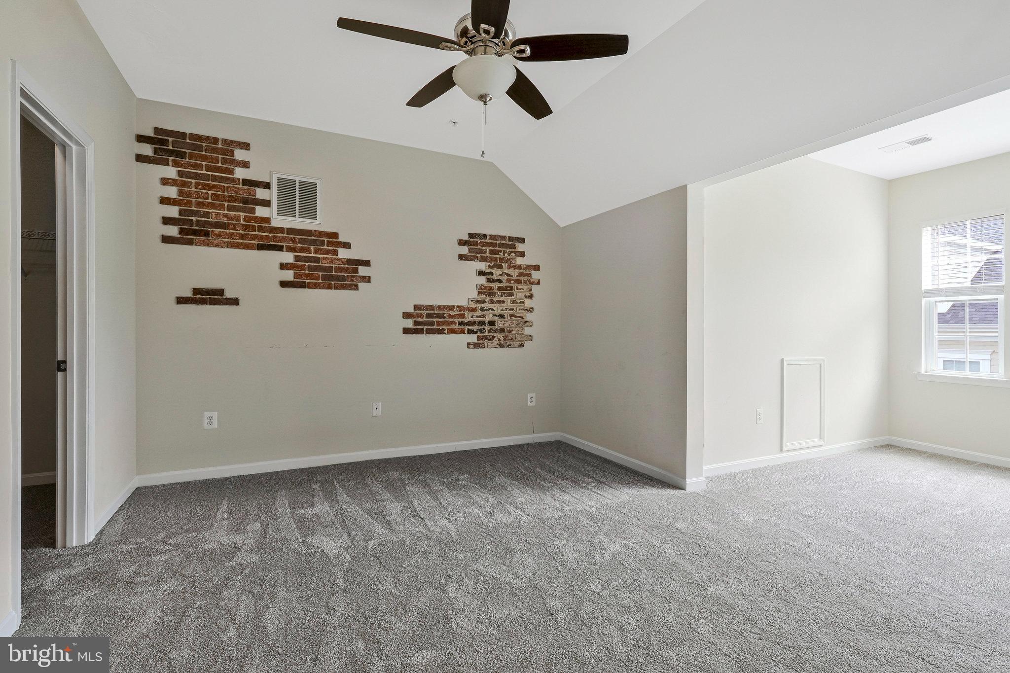 THE VILLAGES OF STEEPLECHASE - Residential Lease