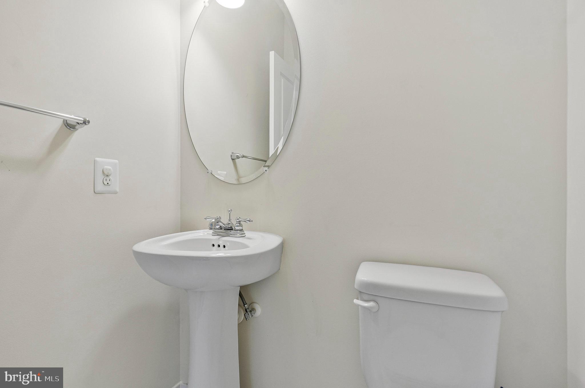 THE VILLAGES OF STEEPLECHASE - Residential Lease