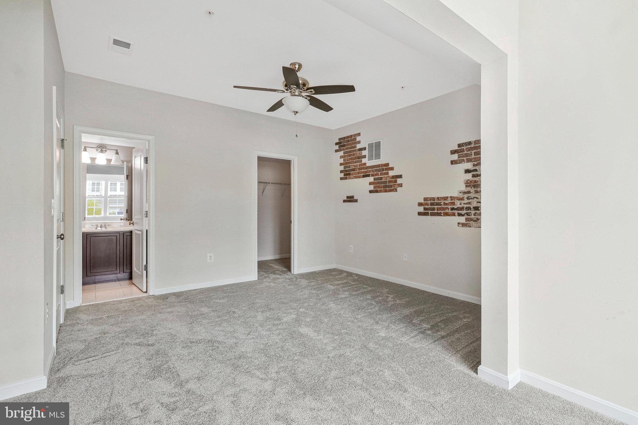 THE VILLAGES OF STEEPLECHASE - Residential Lease