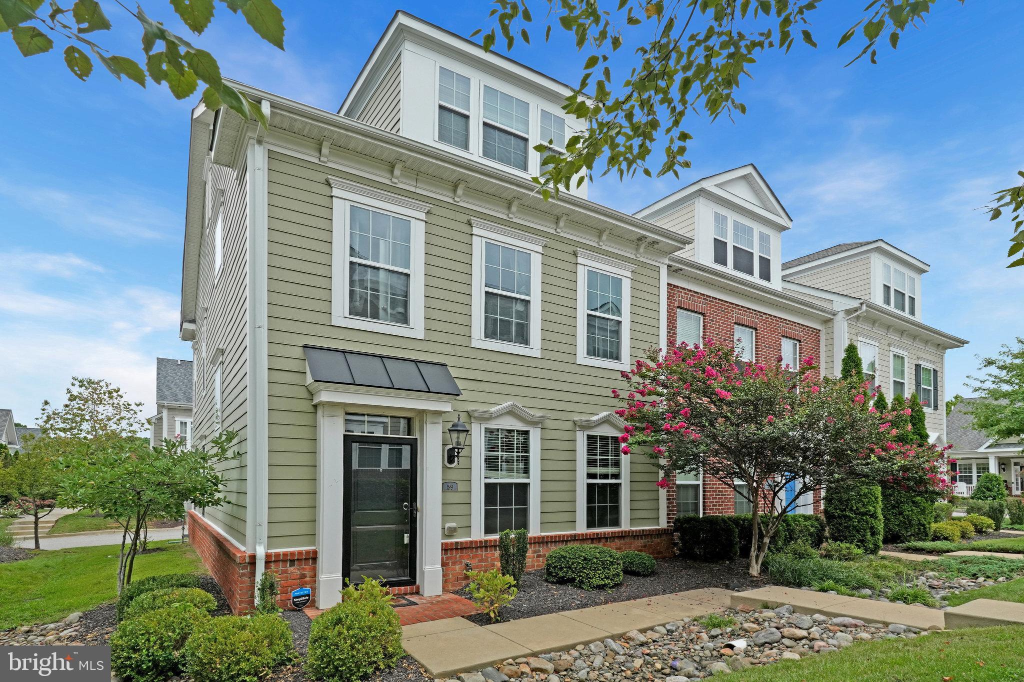 THE VILLAGES OF STEEPLECHASE - Residential Lease