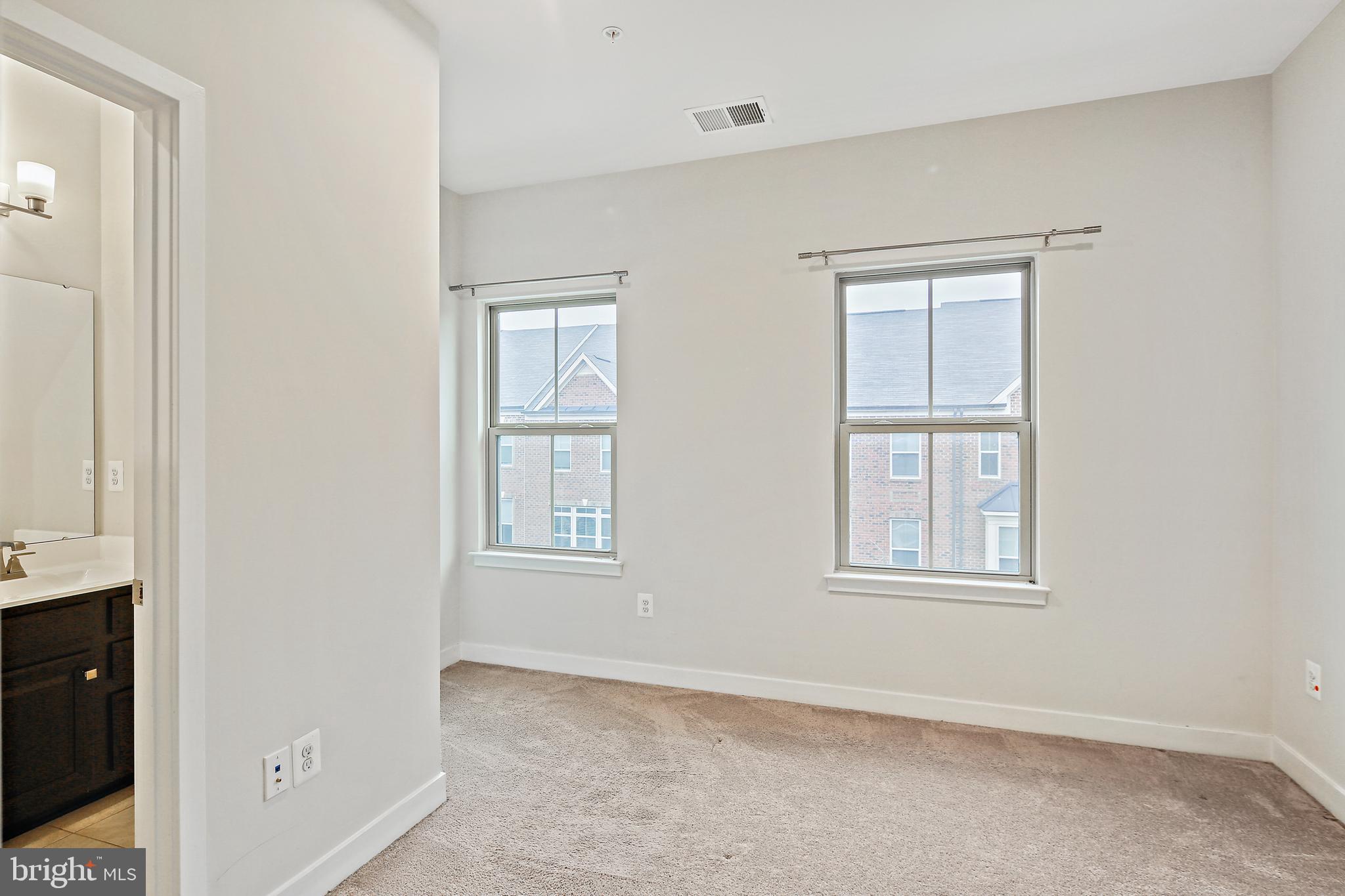 OLDHAM CROSSING - Residential