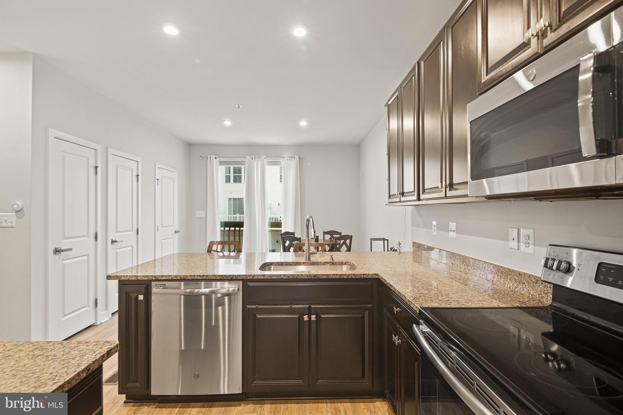 OLDHAM CROSSING - Residential