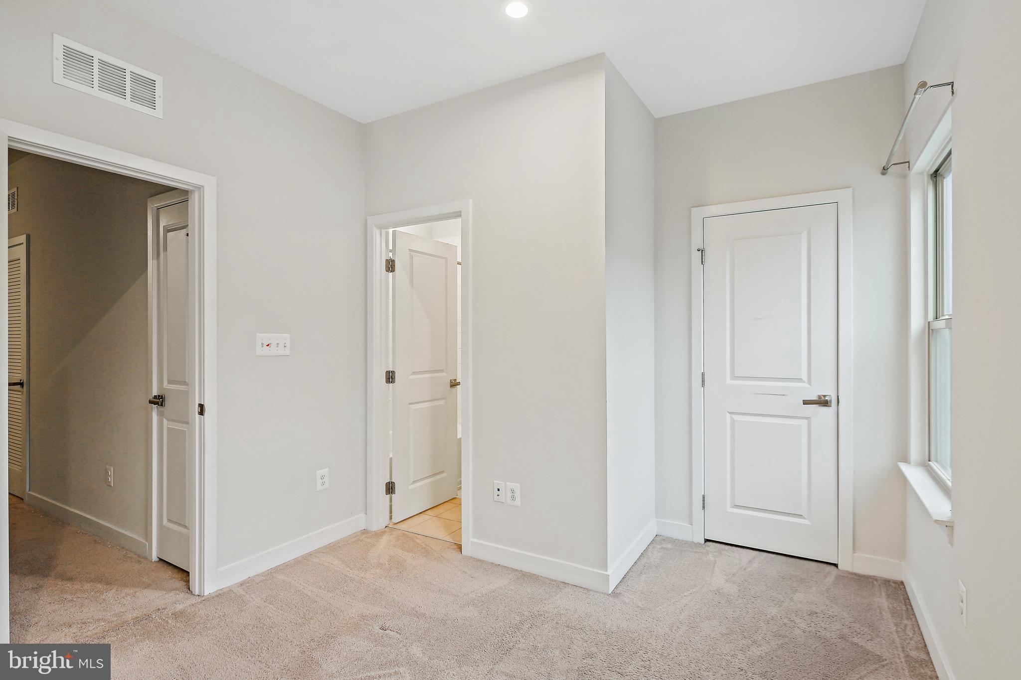 OLDHAM CROSSING - Residential