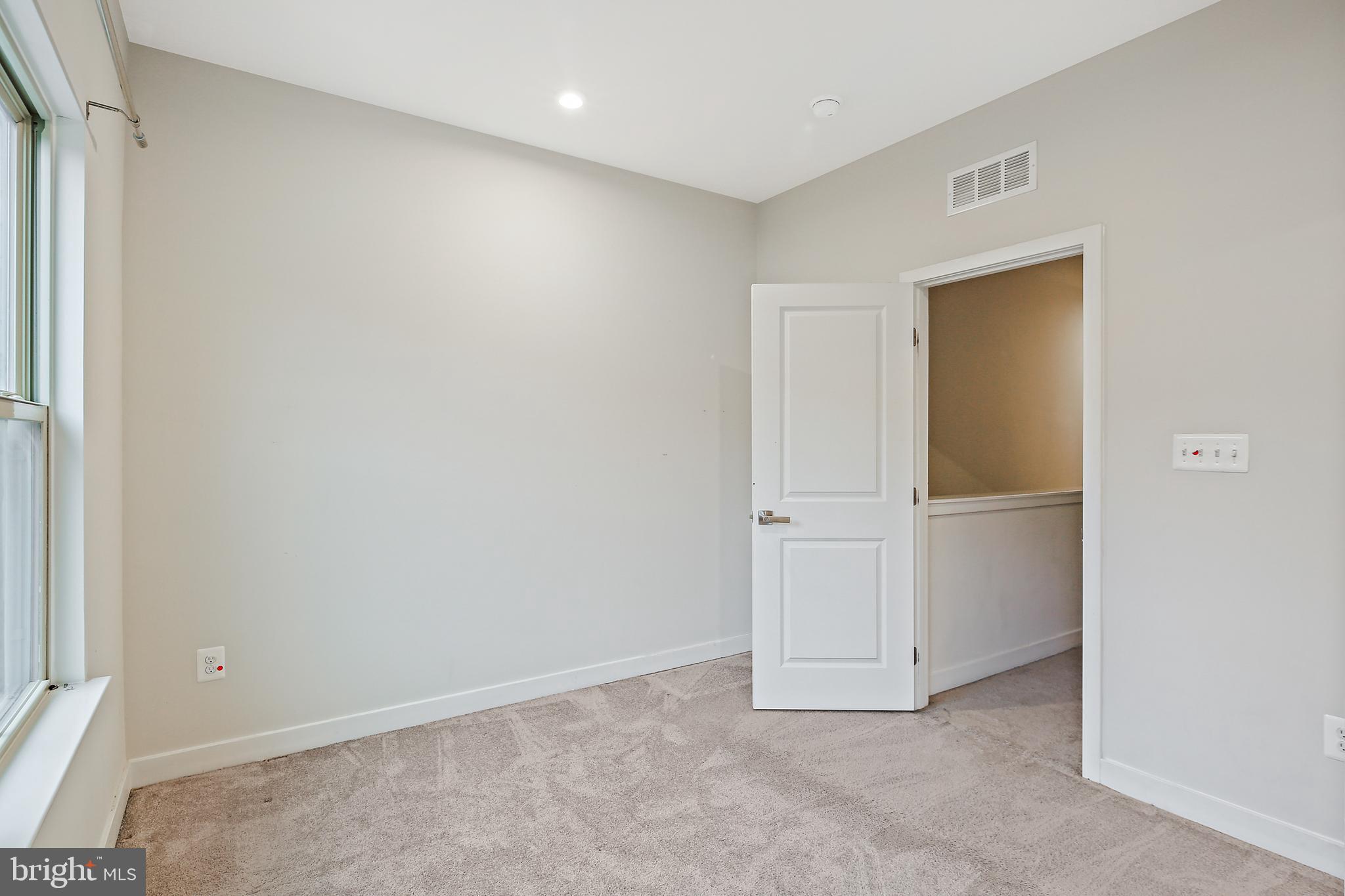 OLDHAM CROSSING - Residential