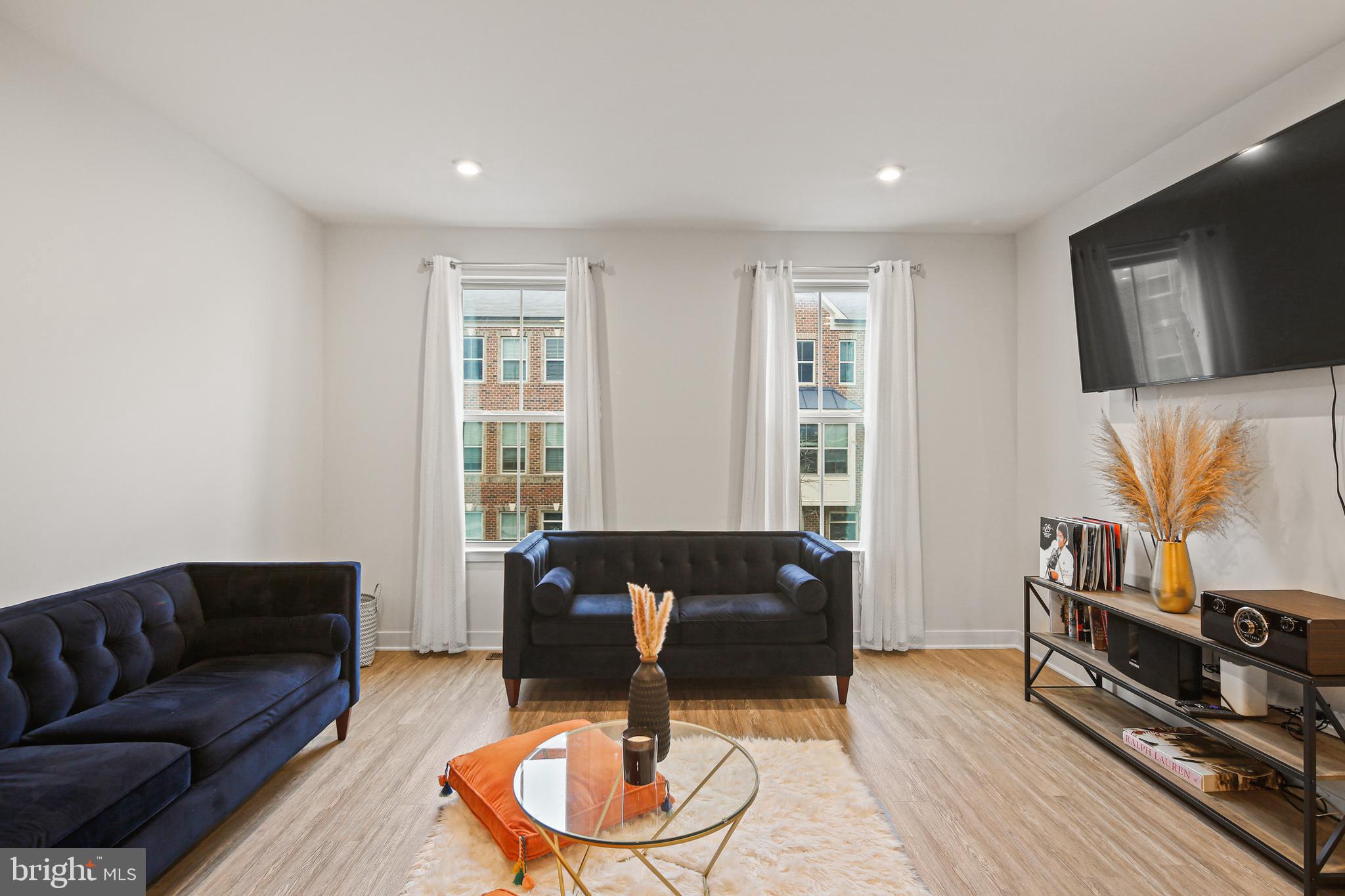 OLDHAM CROSSING - Residential