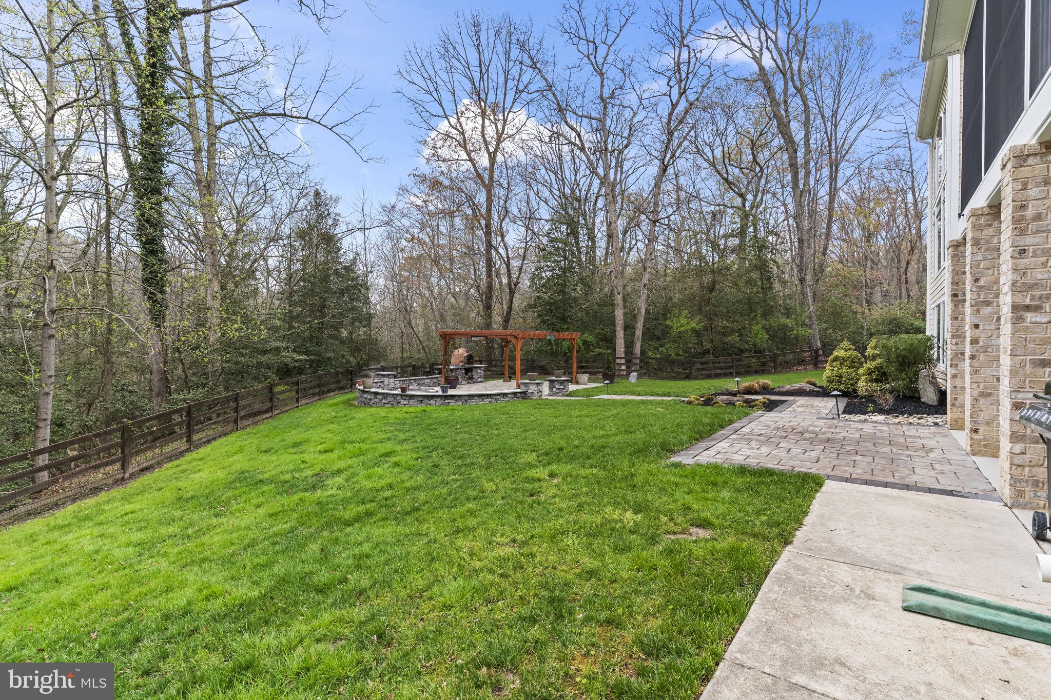 FERRY LANDING WOODS - Residential