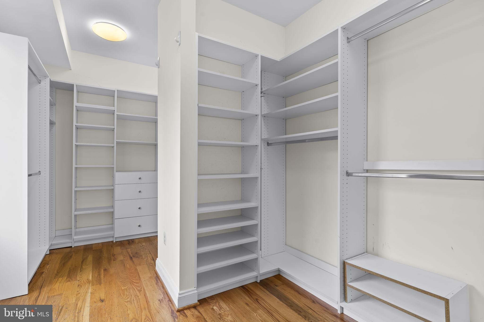 FERRY LANDING WOODS - Residential