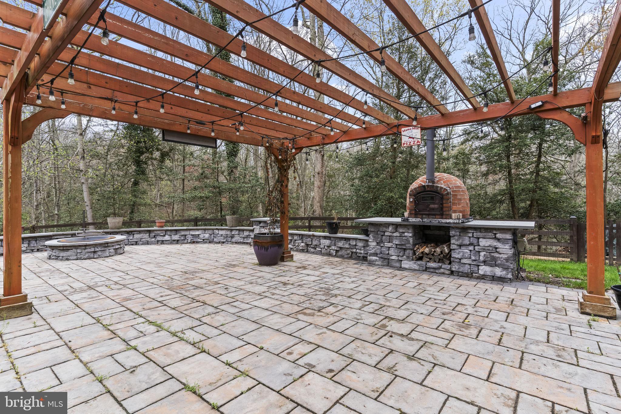 FERRY LANDING WOODS - Residential