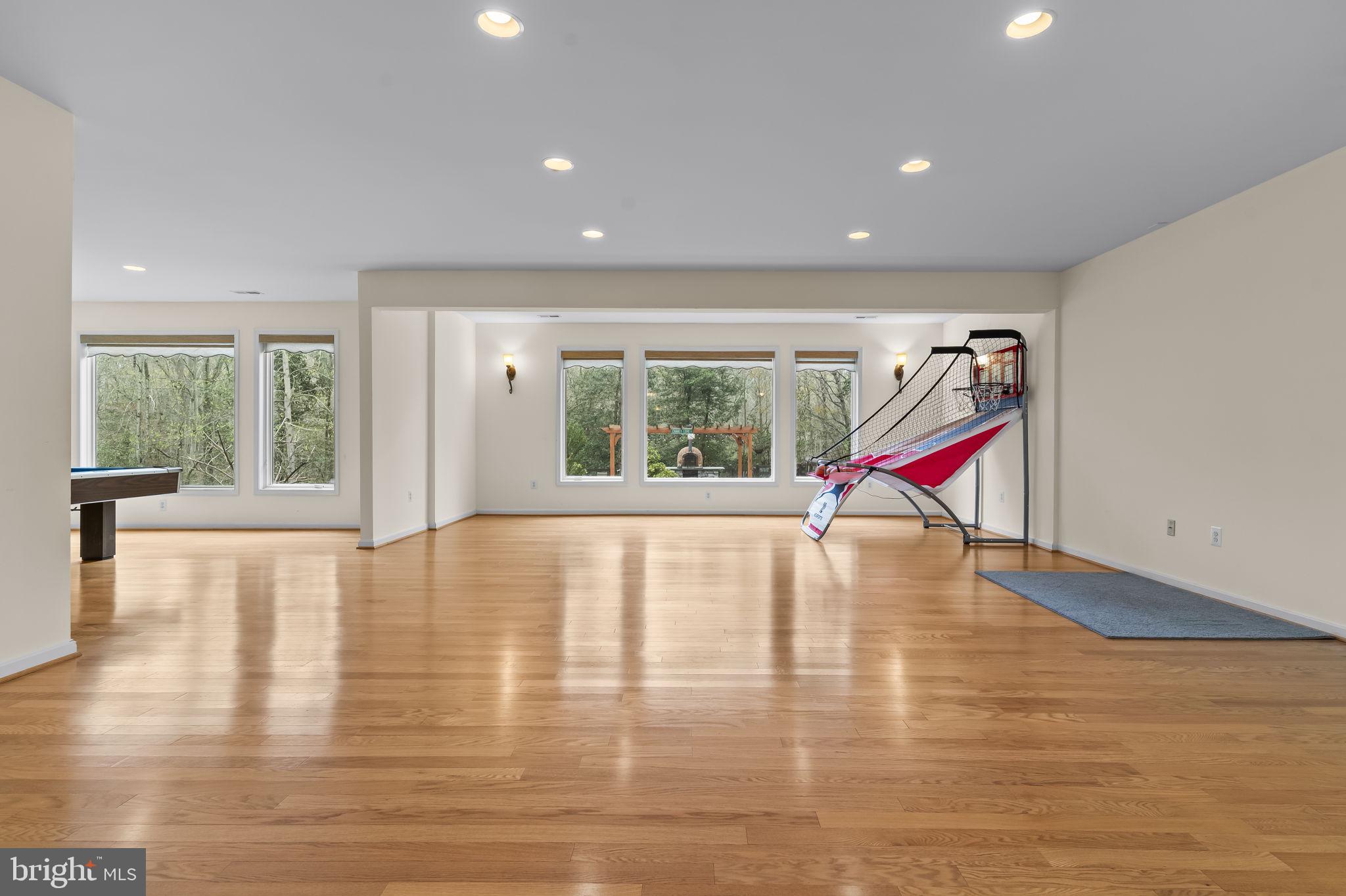 FERRY LANDING WOODS - Residential