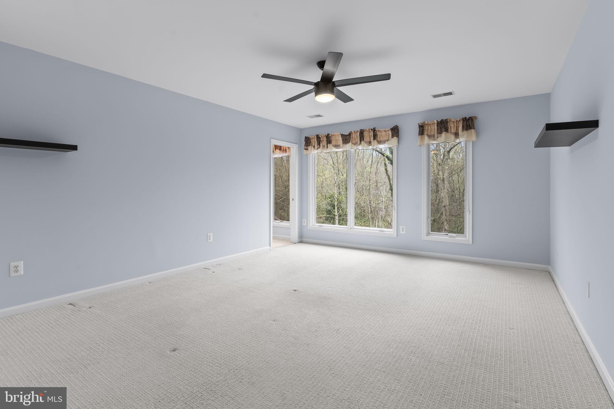 FERRY LANDING WOODS - Residential