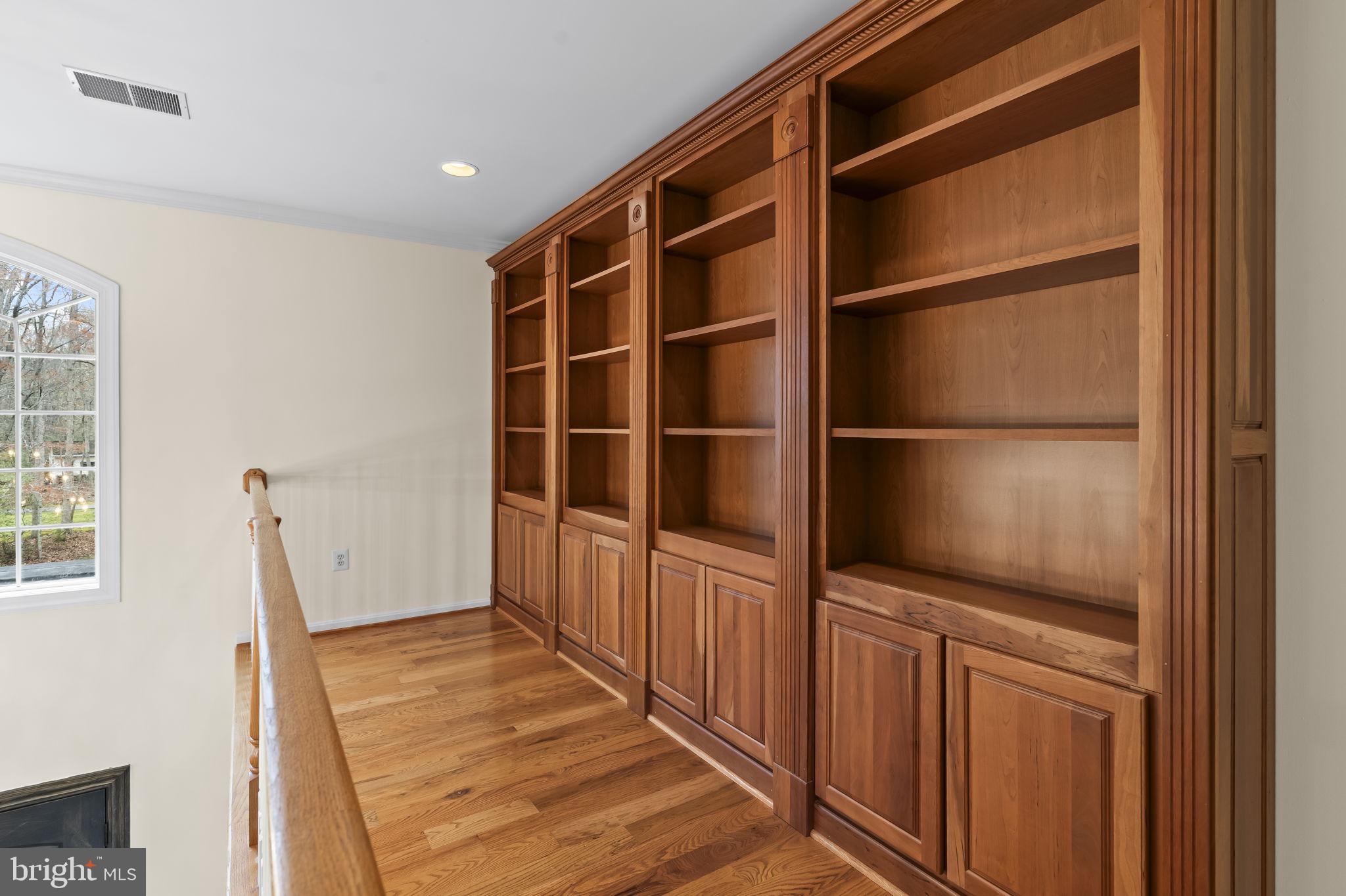 FERRY LANDING WOODS - Residential