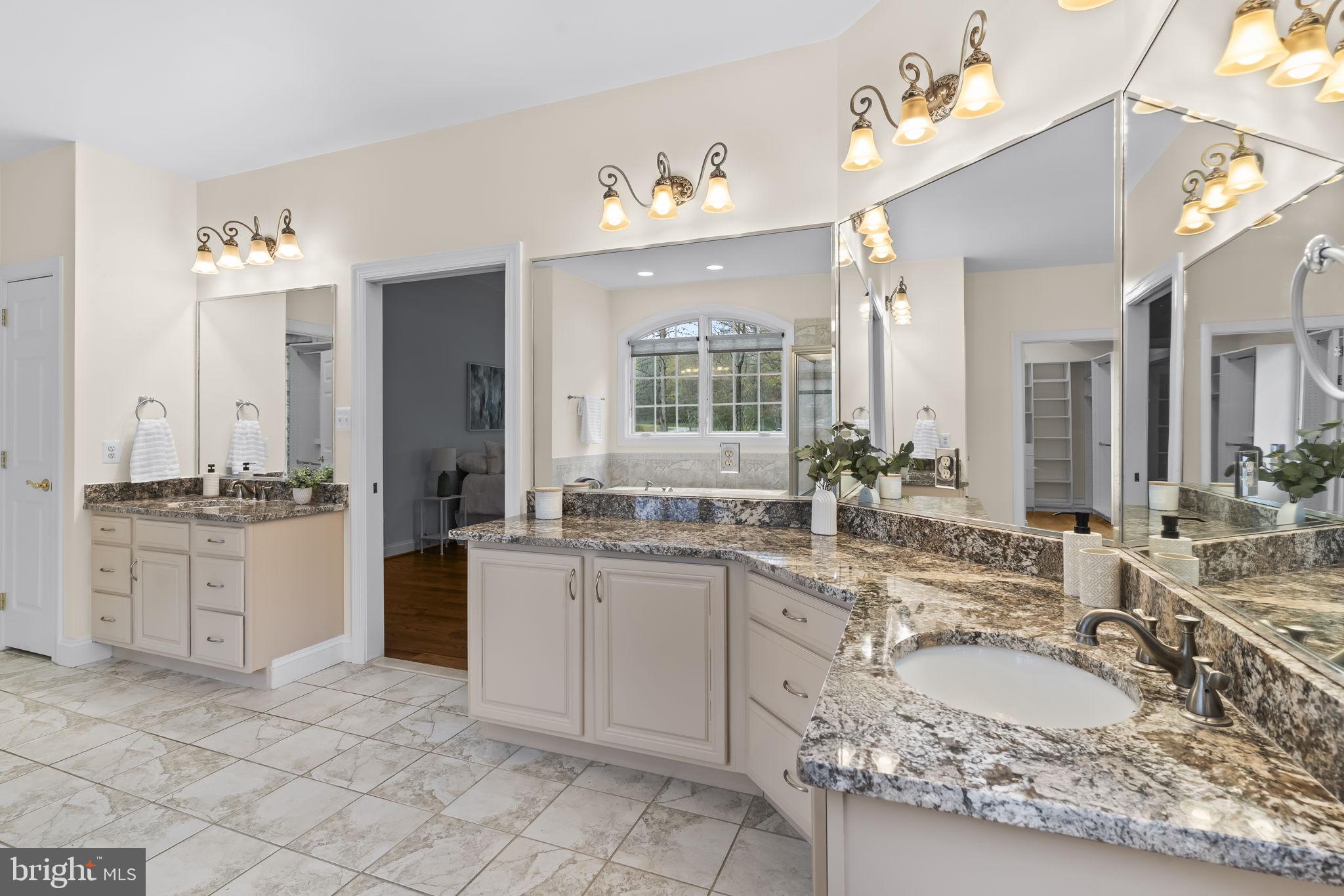 FERRY LANDING WOODS - Residential