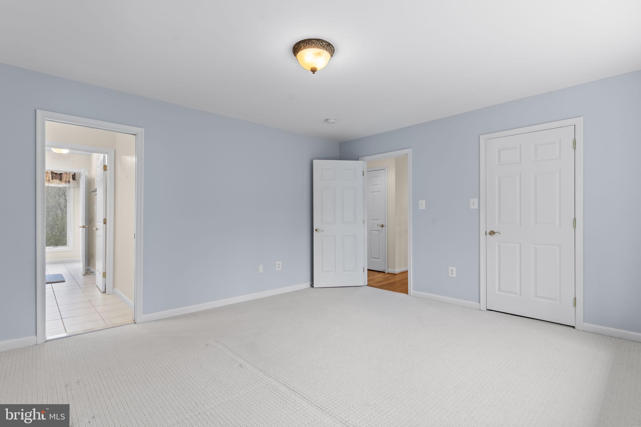 FERRY LANDING WOODS - Residential