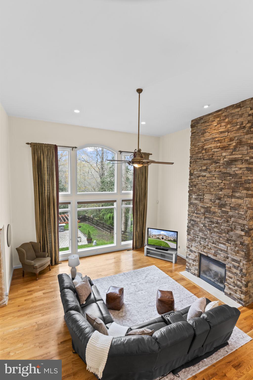 FERRY LANDING WOODS - Residential