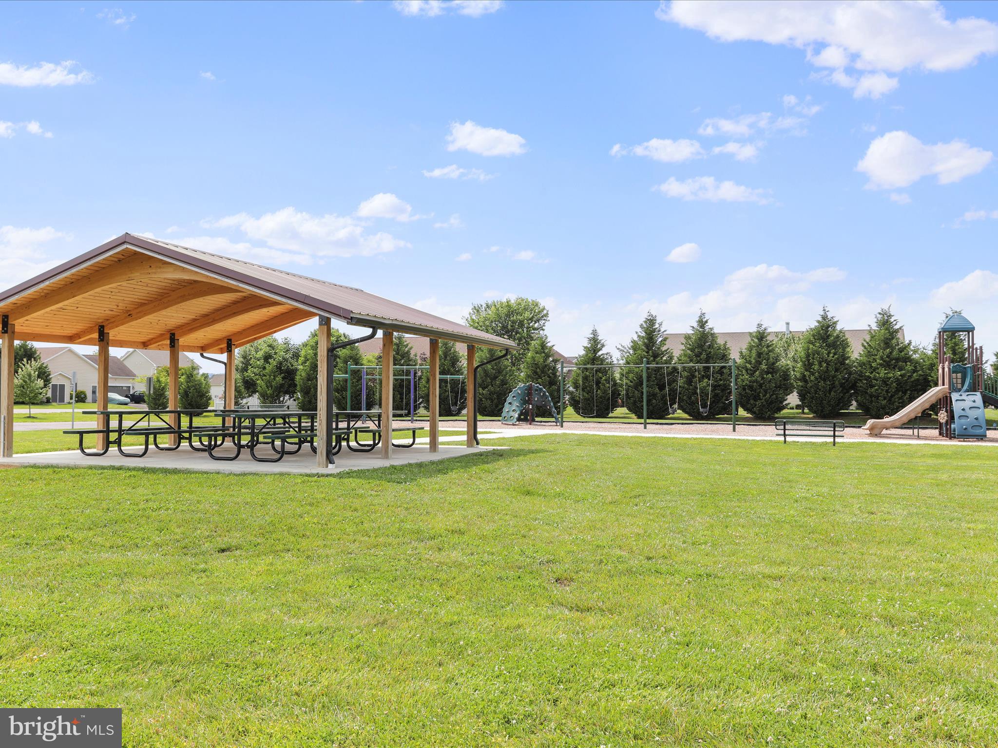 BRIDLE CREEK - Residential