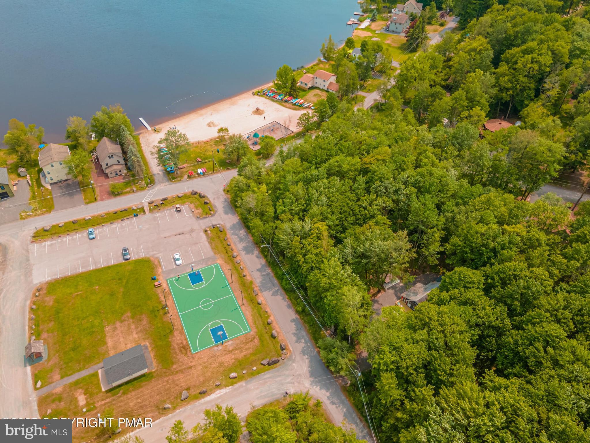 AROOWHEAD LAKES - Residential