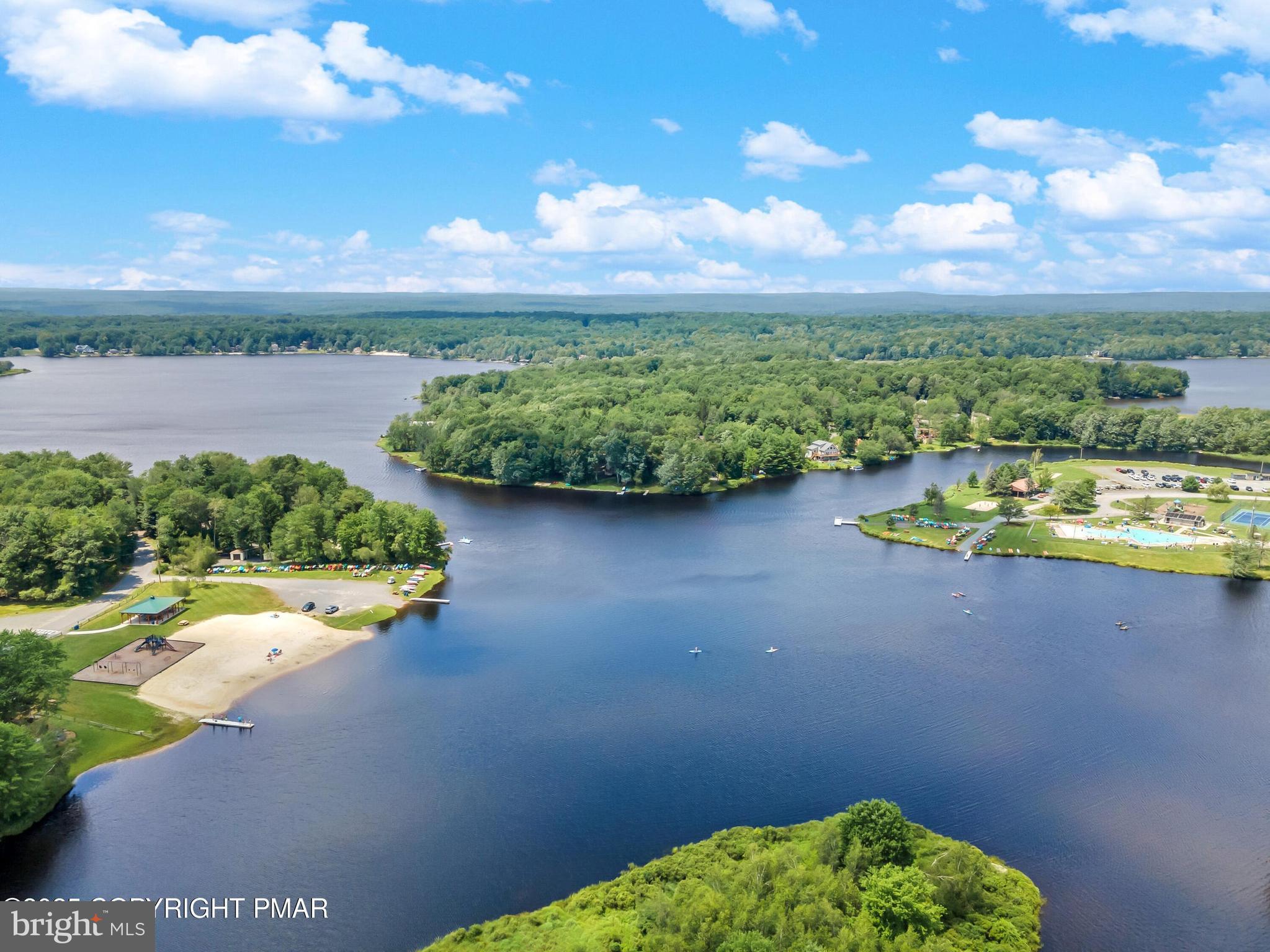 AROOWHEAD LAKES - Residential
