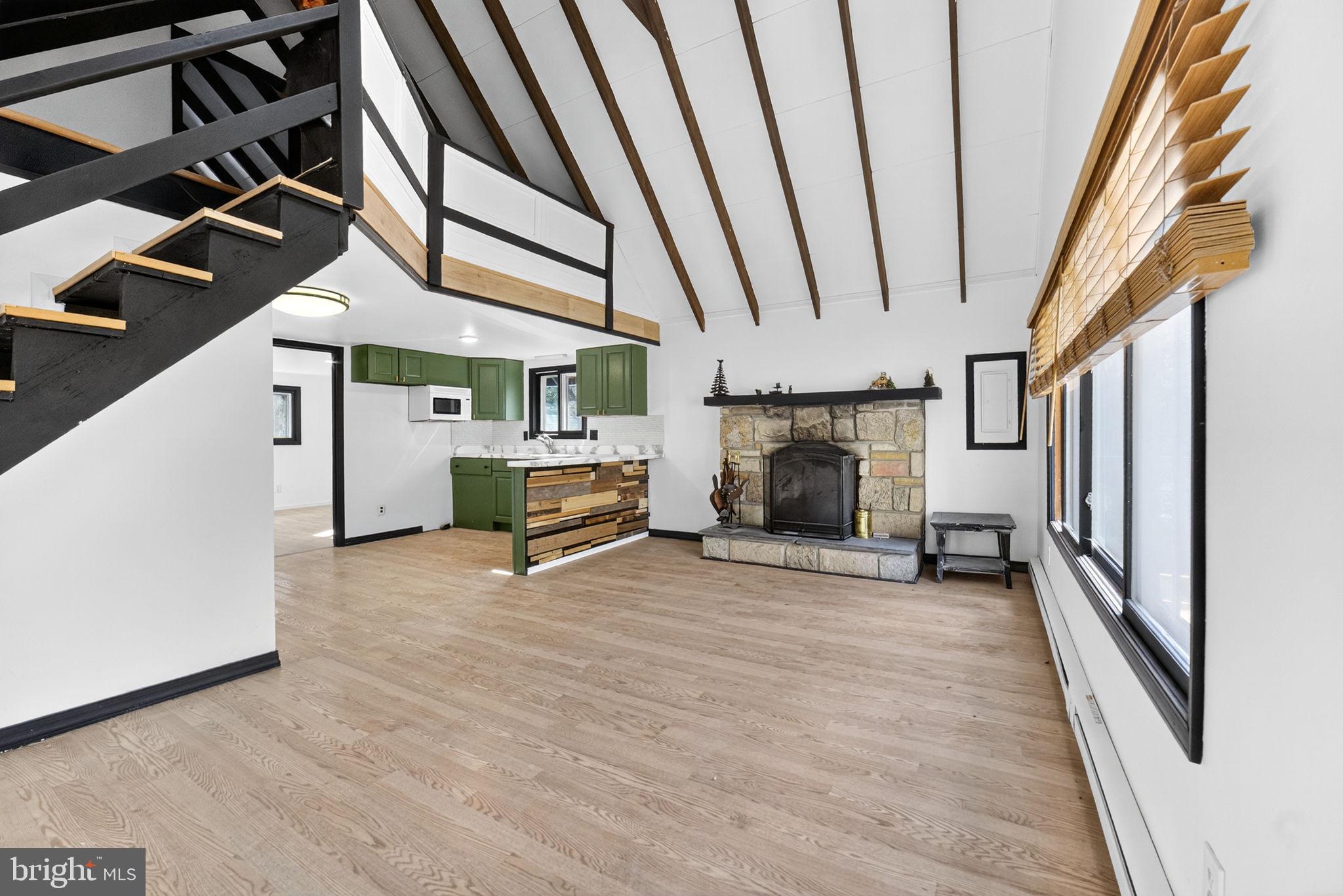 AROOWHEAD LAKES - Residential