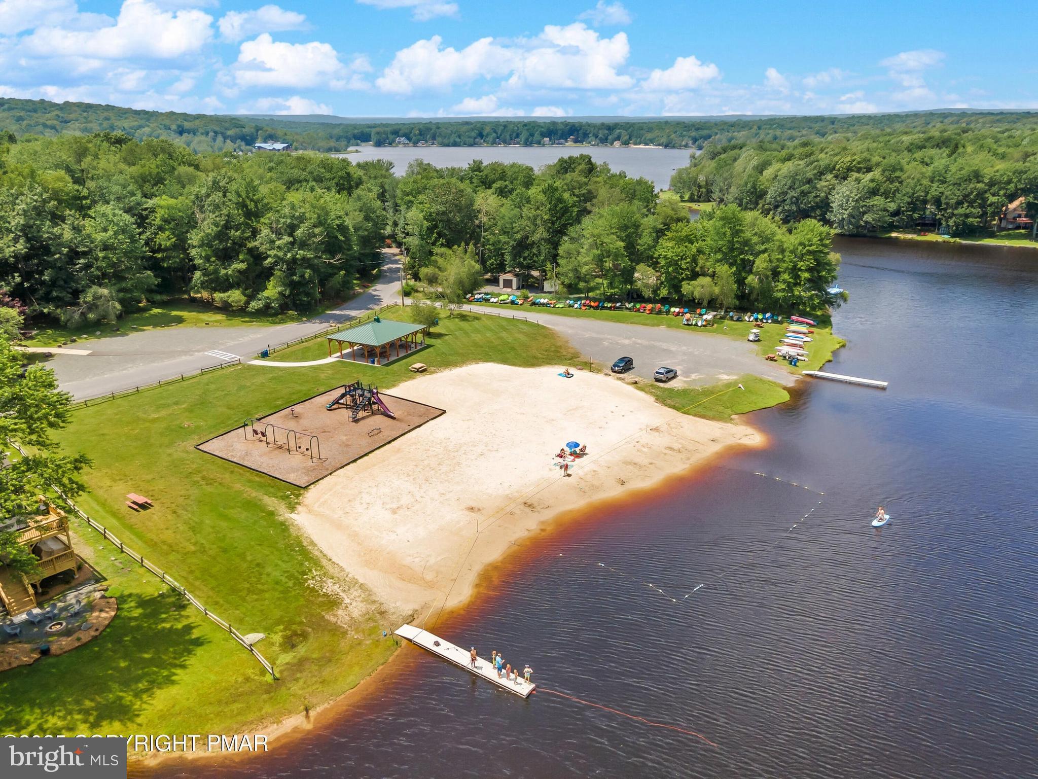 AROOWHEAD LAKES - Residential