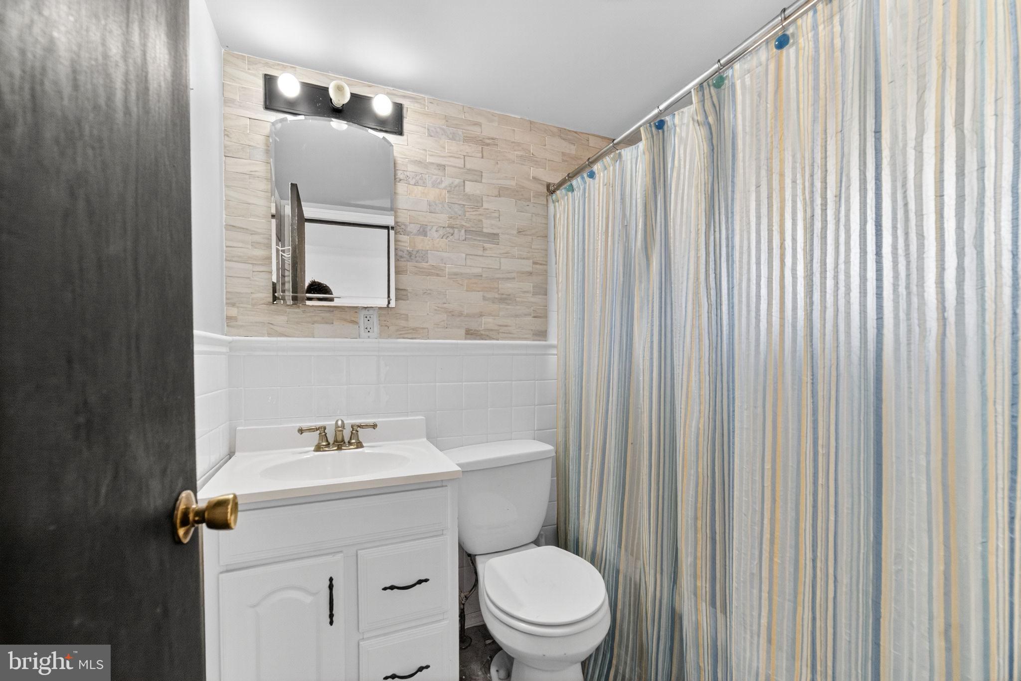 AROOWHEAD LAKES - Residential